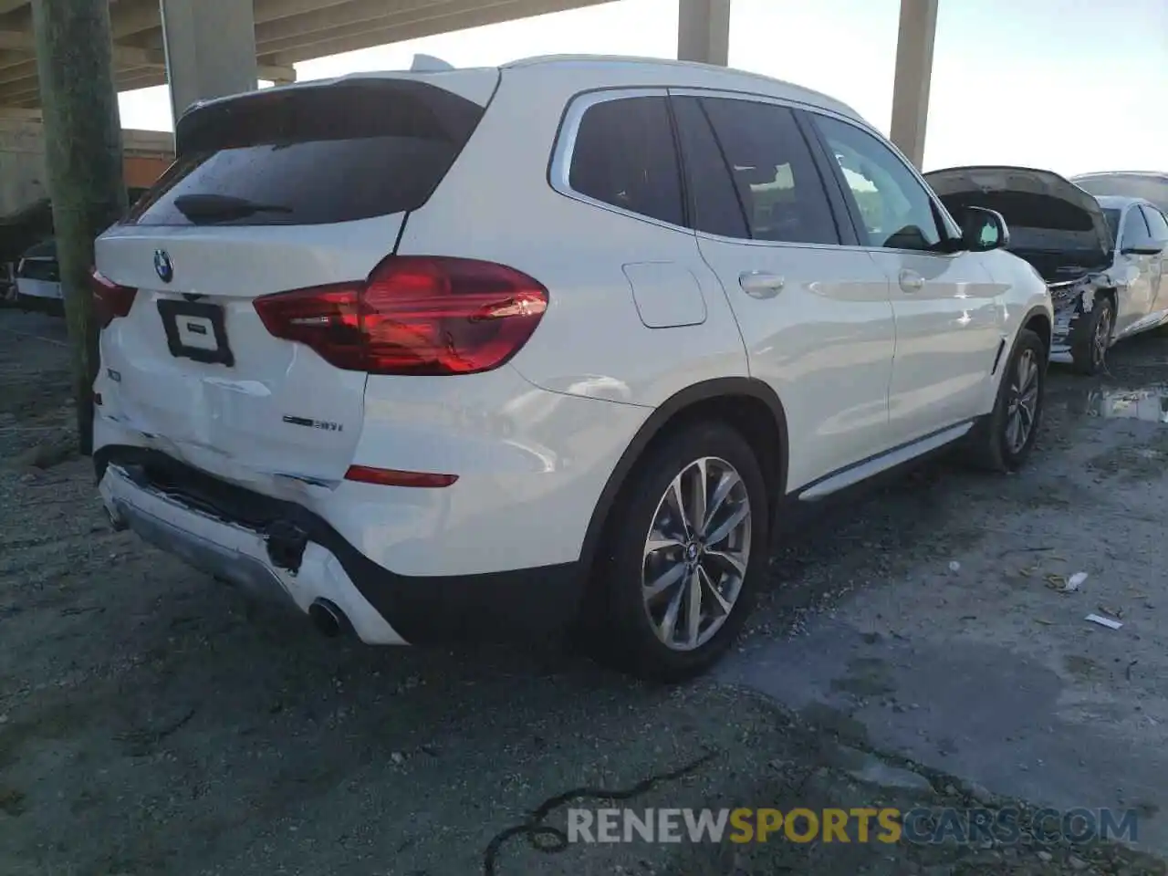 4 Photograph of a damaged car 5UXTR7C52KLR51853 BMW X3 2019