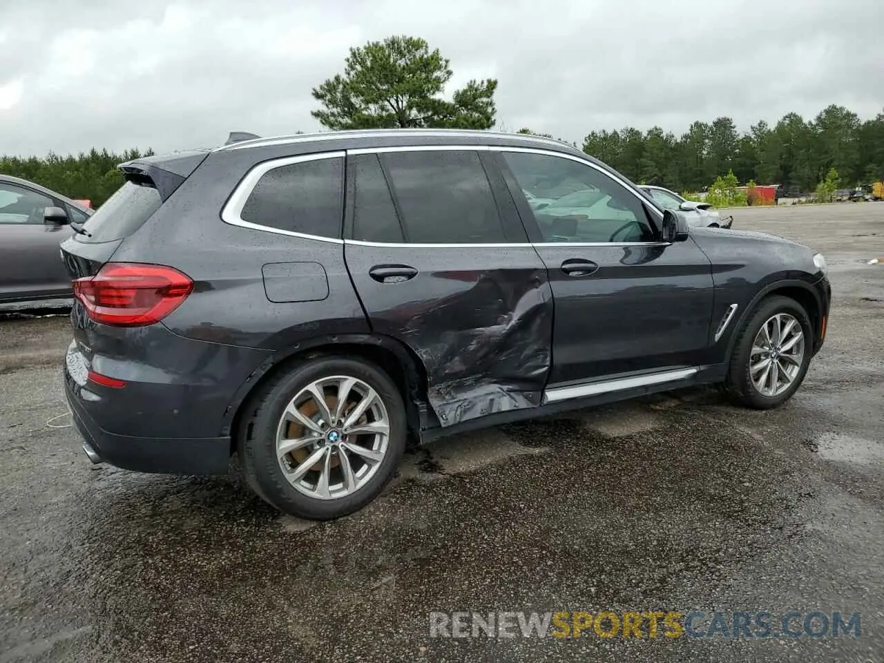3 Photograph of a damaged car 5UXTR7C52KLR53523 BMW X3 2019