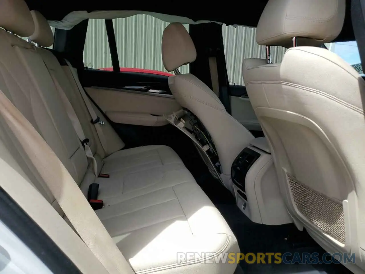 10 Photograph of a damaged car 5UXTR7C53KLF28962 BMW X3 2019