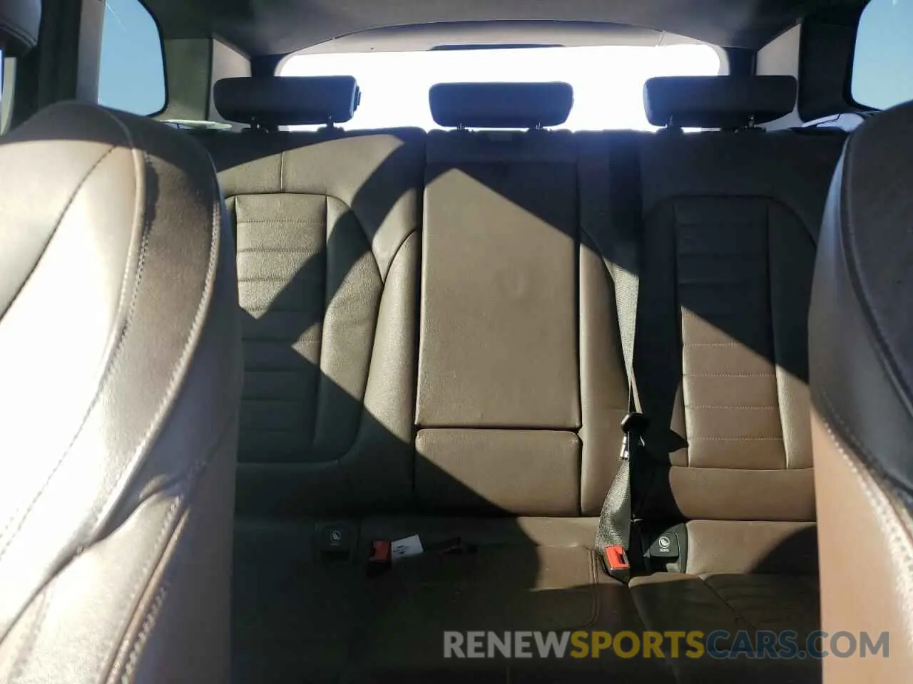 10 Photograph of a damaged car 5UXTR7C53KLF31182 BMW X3 2019