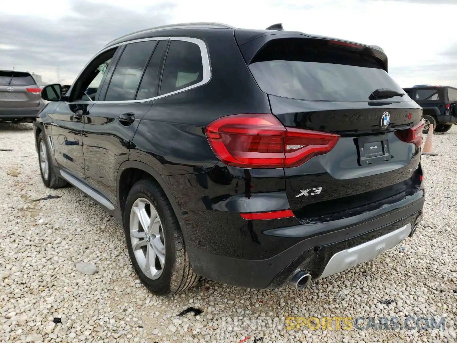 3 Photograph of a damaged car 5UXTR7C53KLF34521 BMW X3 2019