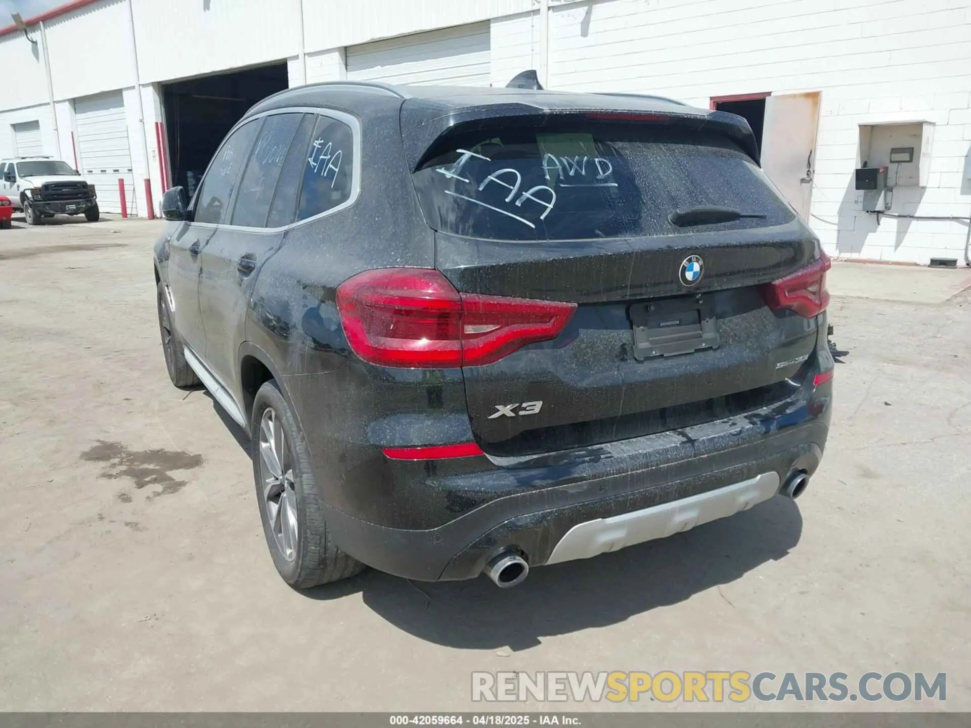 3 Photograph of a damaged car 5UXTR7C53KLR45382 BMW X3 2019