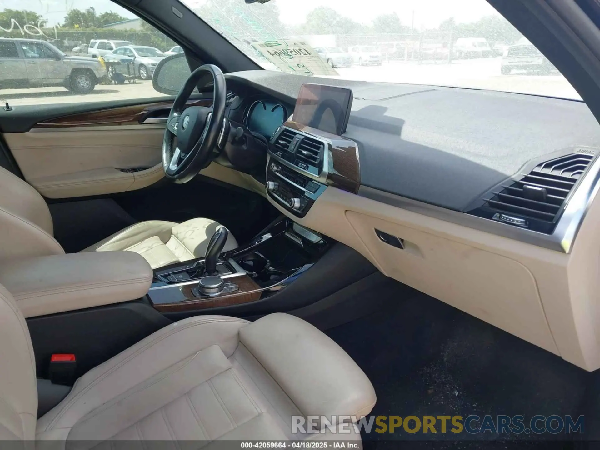 5 Photograph of a damaged car 5UXTR7C53KLR45382 BMW X3 2019