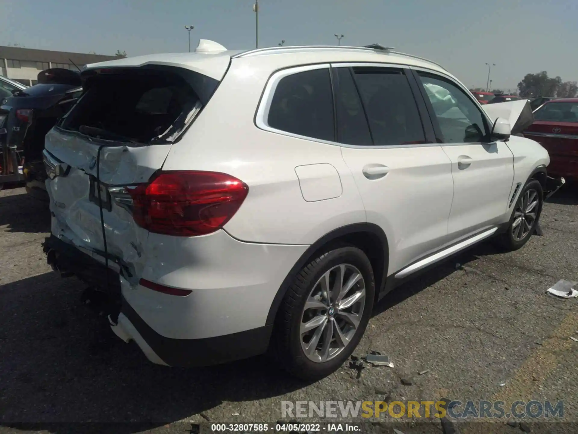 4 Photograph of a damaged car 5UXTR7C54KLE98659 BMW X3 2019