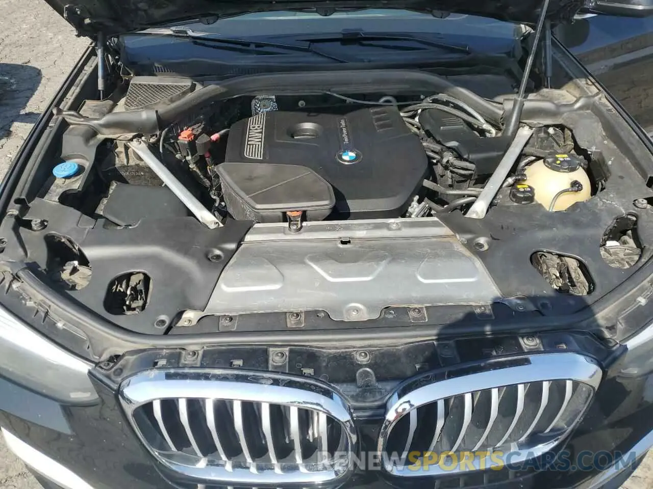 12 Photograph of a damaged car 5UXTR7C54KLF24340 BMW X3 2019