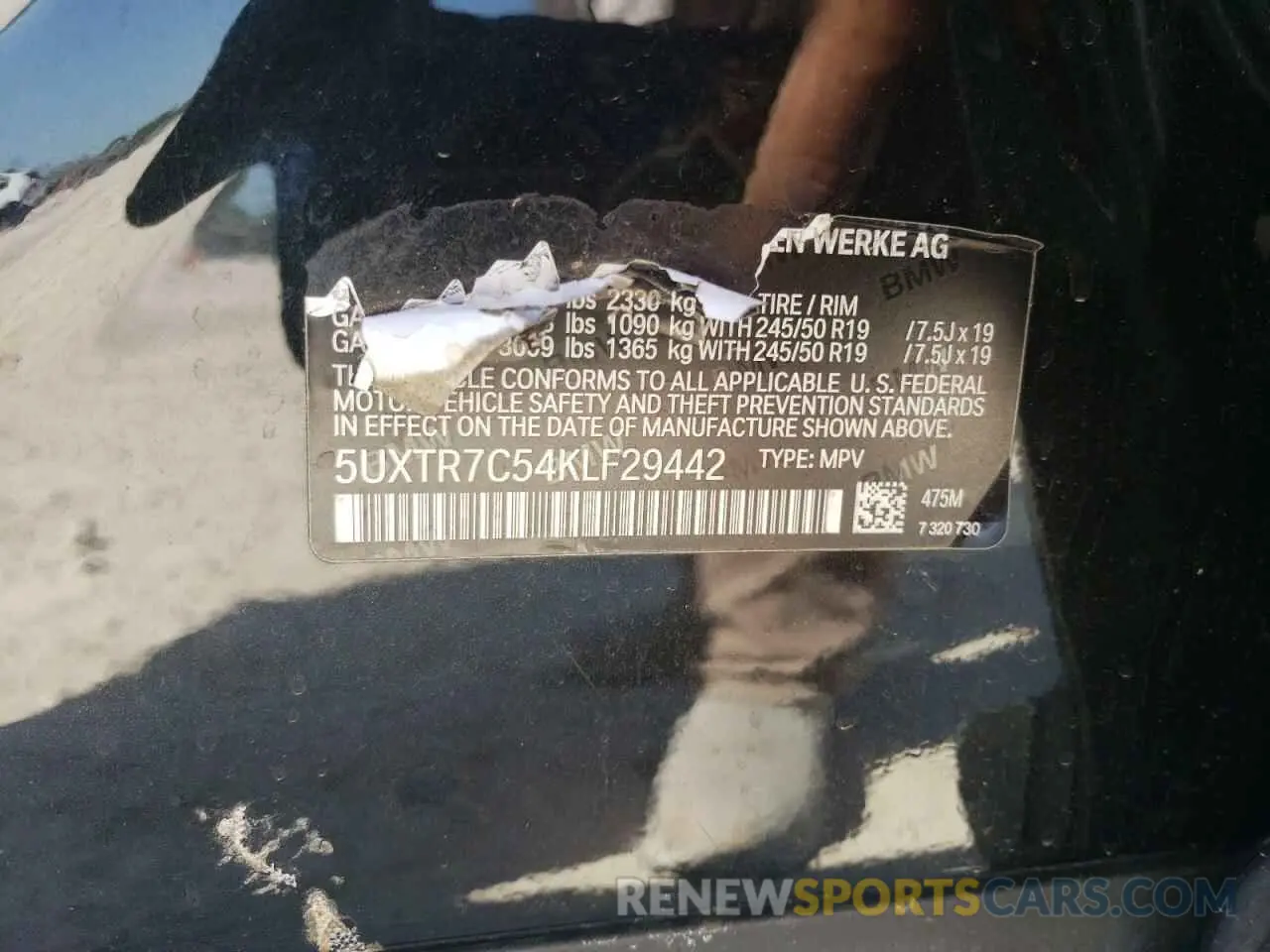 13 Photograph of a damaged car 5UXTR7C54KLF29442 BMW X3 2019