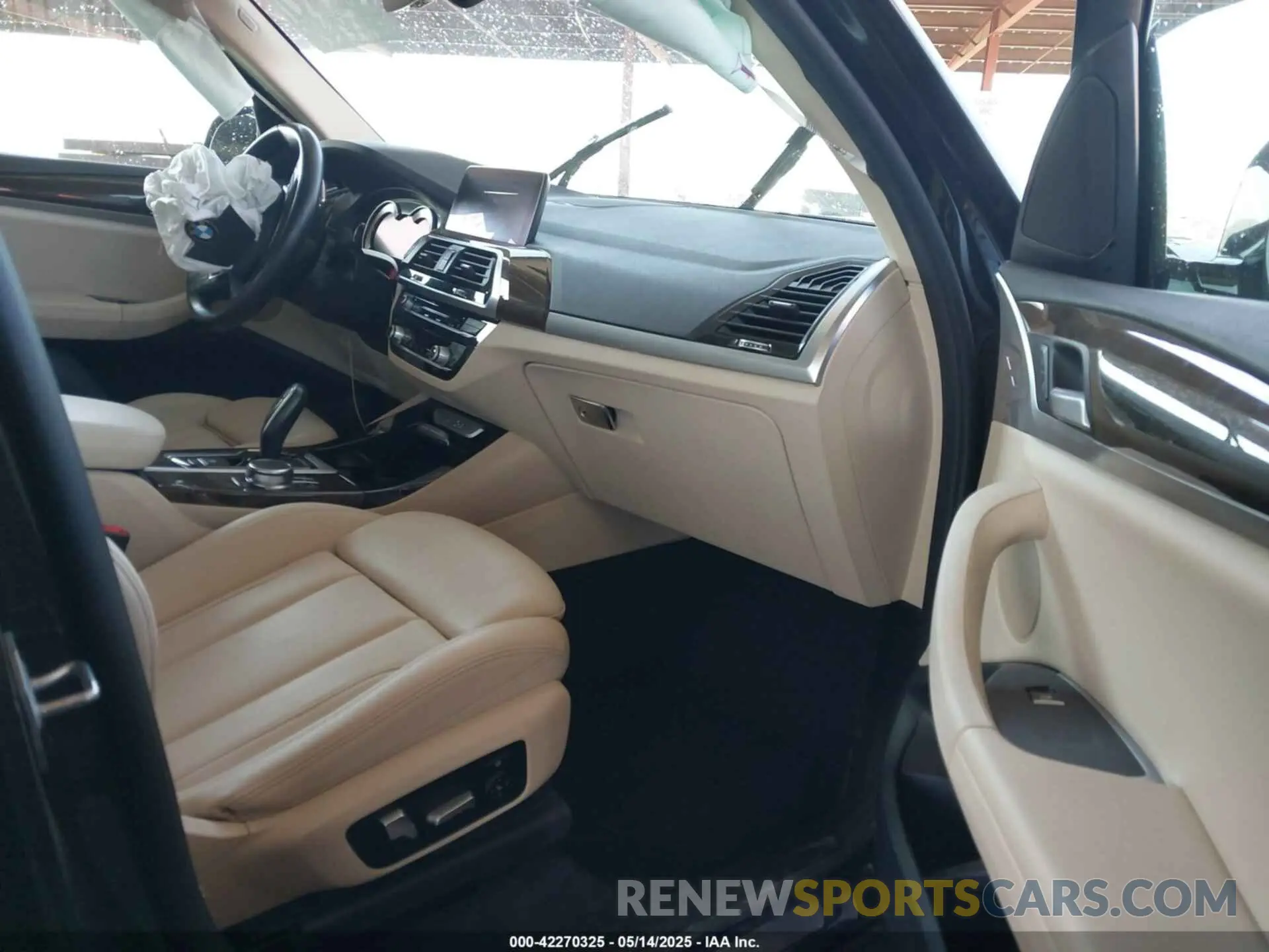 5 Photograph of a damaged car 5UXTR7C54KLF32275 BMW X3 2019