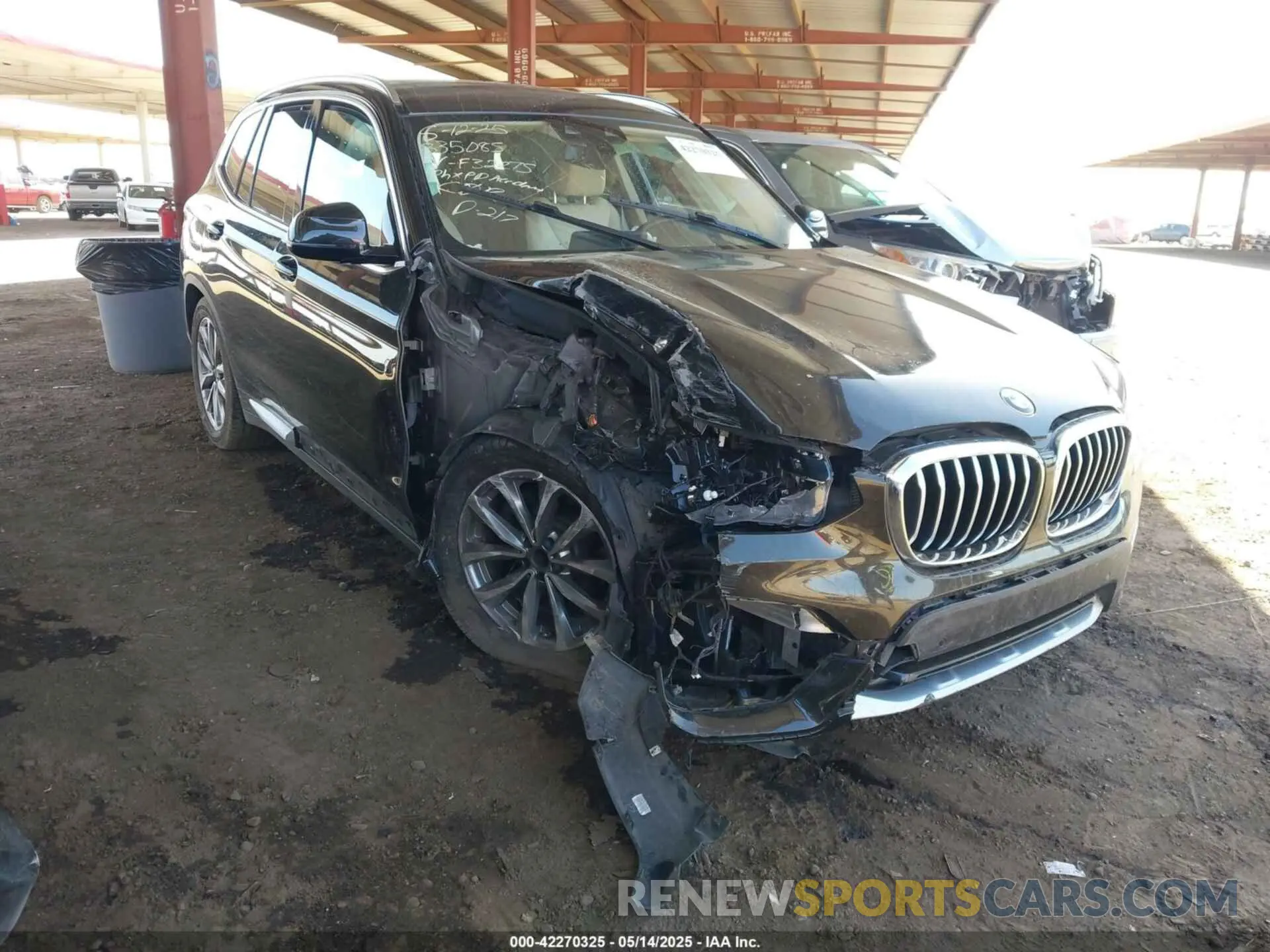 6 Photograph of a damaged car 5UXTR7C54KLF32275 BMW X3 2019