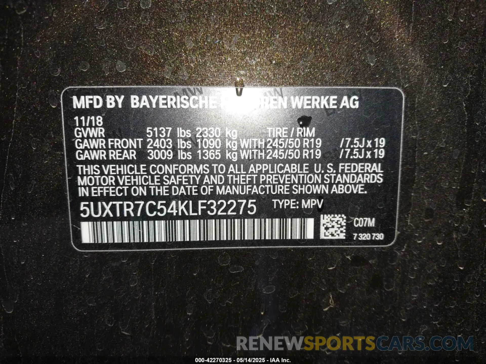 9 Photograph of a damaged car 5UXTR7C54KLF32275 BMW X3 2019