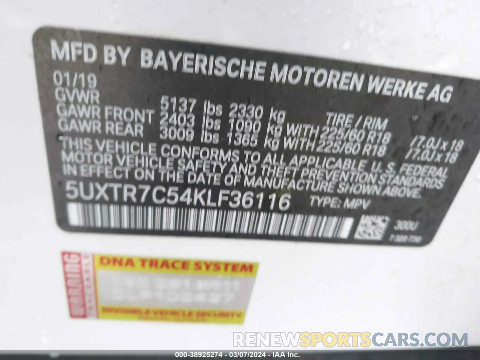 9 Photograph of a damaged car 5UXTR7C54KLF36116 BMW X3 2019