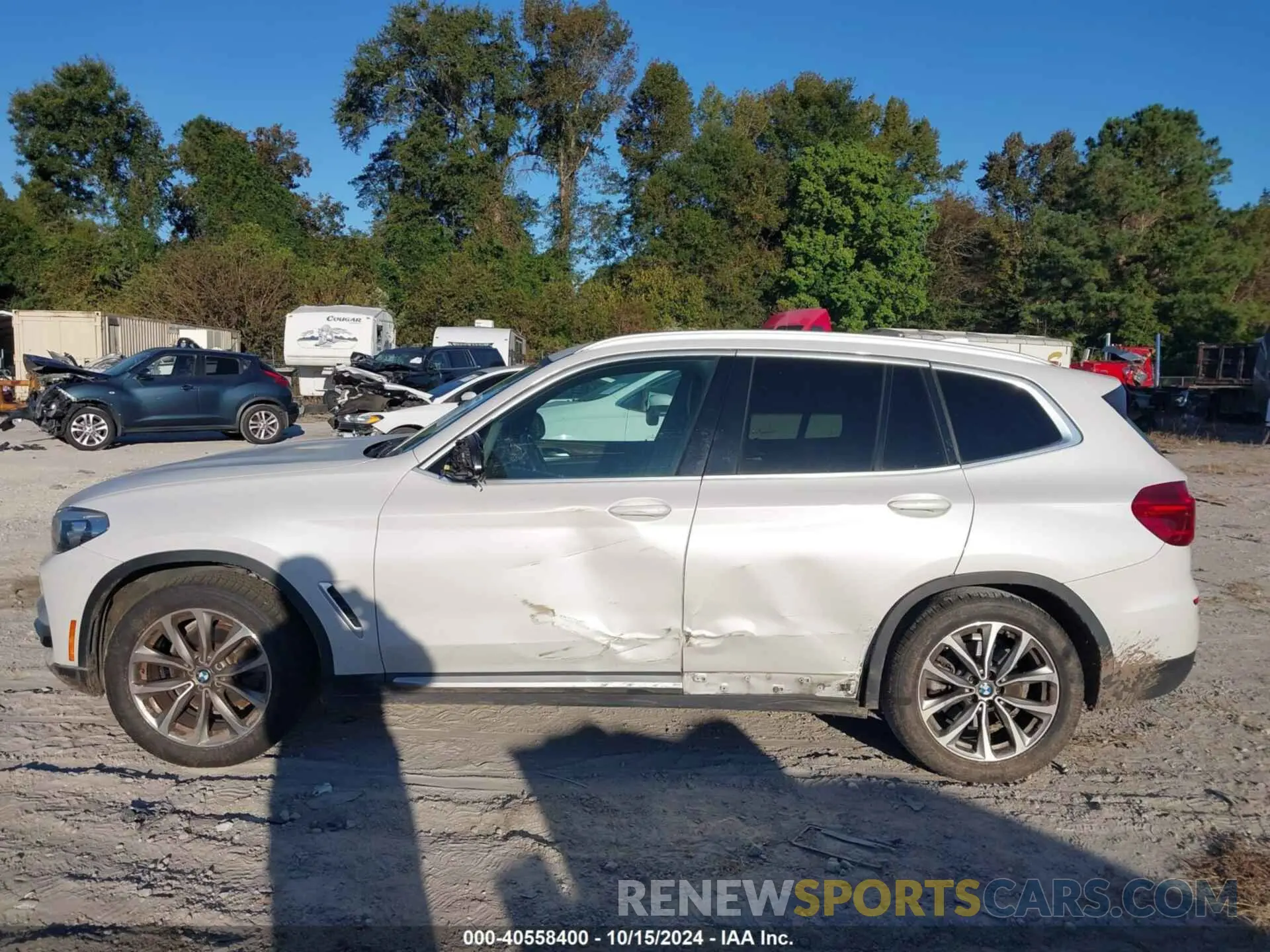 14 Photograph of a damaged car 5UXTR7C54KLR52440 BMW X3 2019