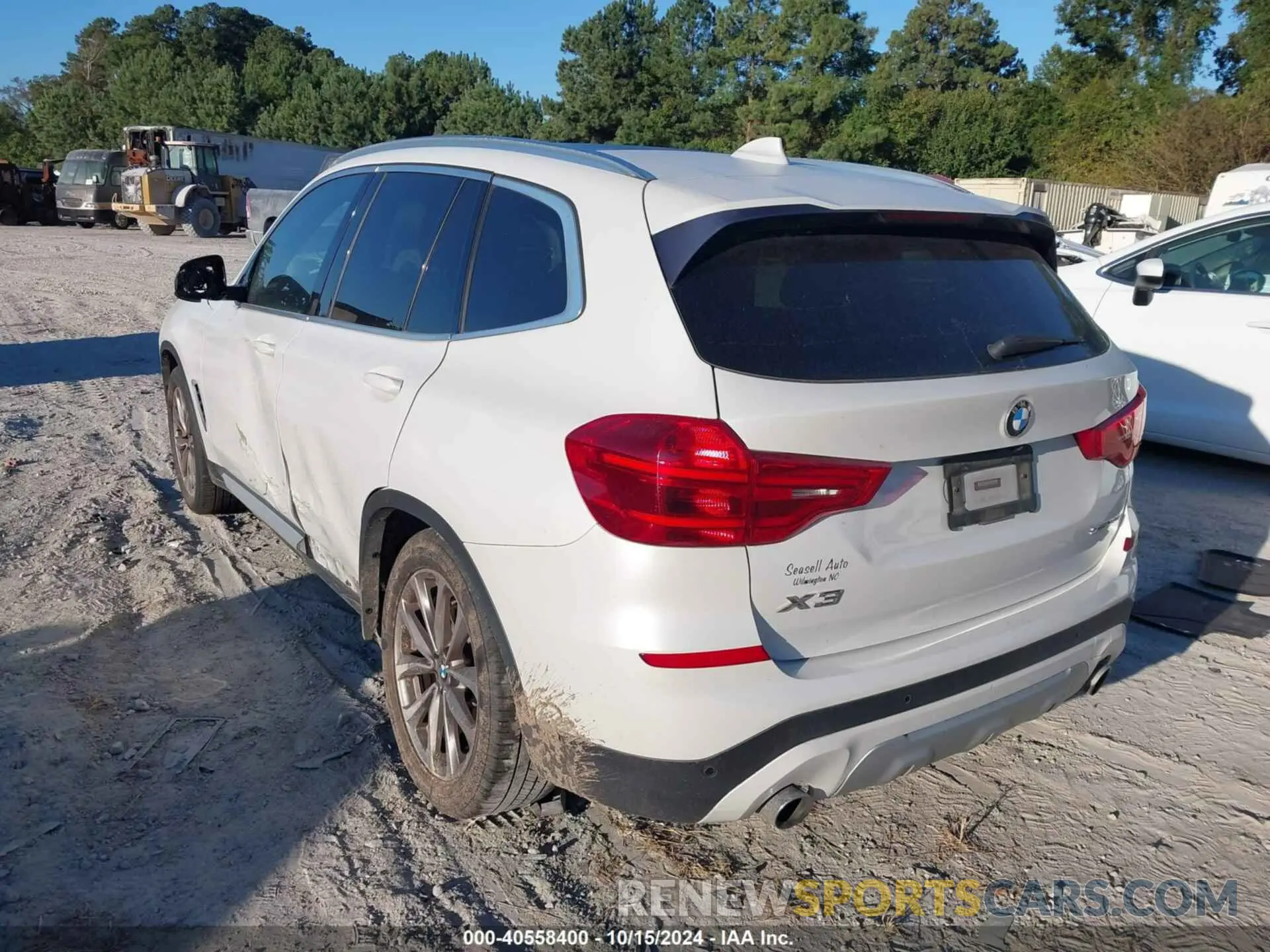 3 Photograph of a damaged car 5UXTR7C54KLR52440 BMW X3 2019