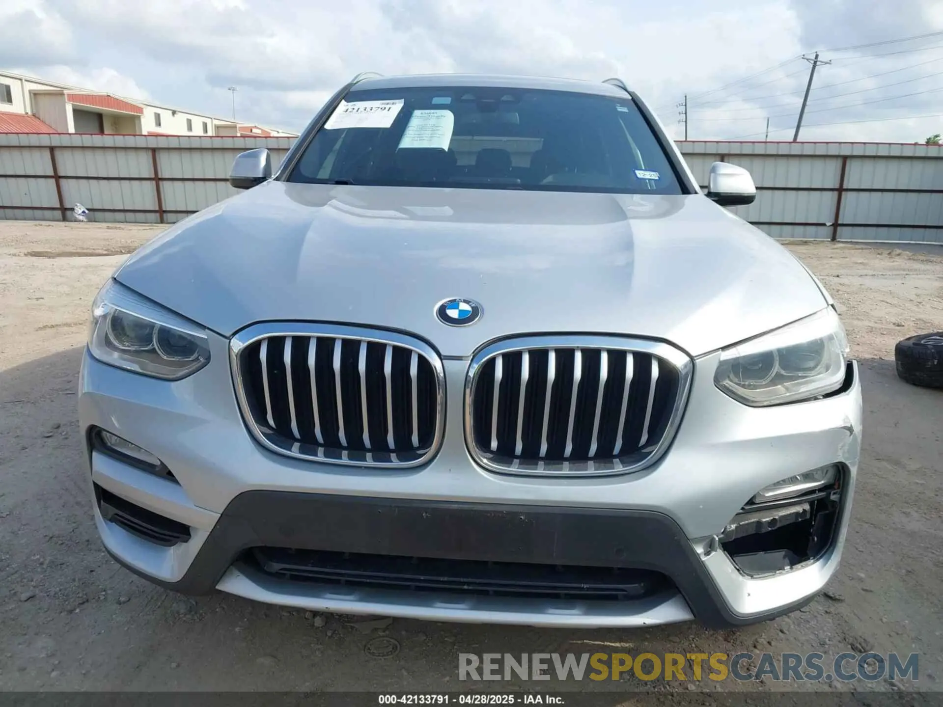 12 Photograph of a damaged car 5UXTR7C54KLR52907 BMW X3 2019