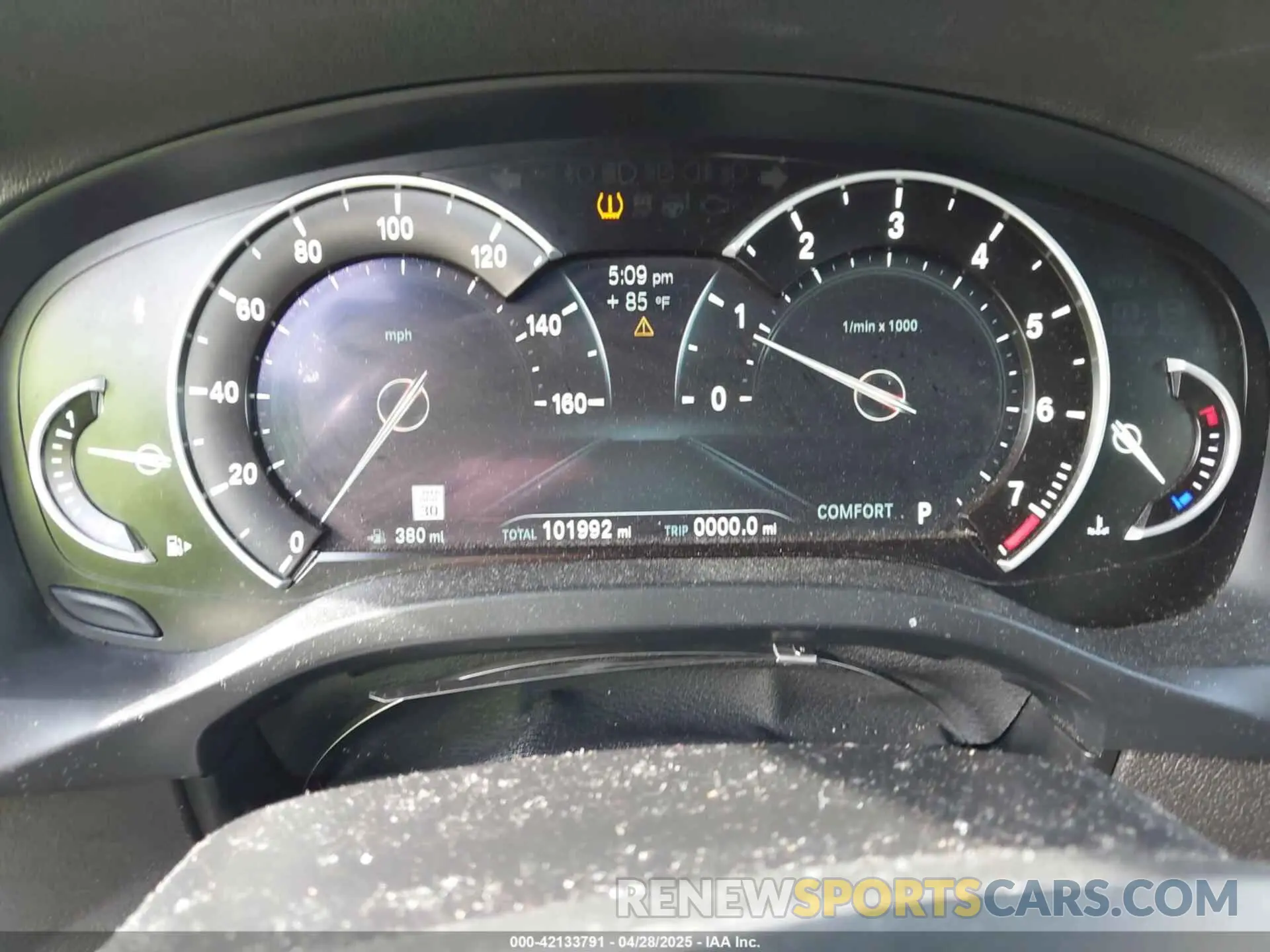 7 Photograph of a damaged car 5UXTR7C54KLR52907 BMW X3 2019