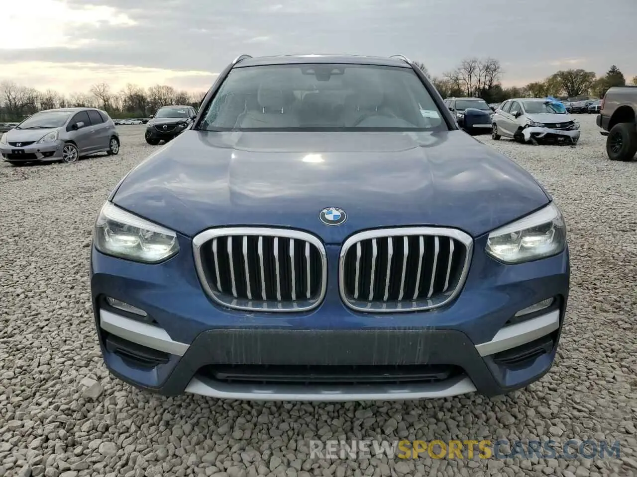 5 Photograph of a damaged car 5UXTR7C55KLE88917 BMW X3 2019