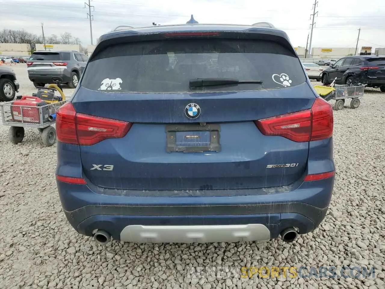 6 Photograph of a damaged car 5UXTR7C55KLE88917 BMW X3 2019