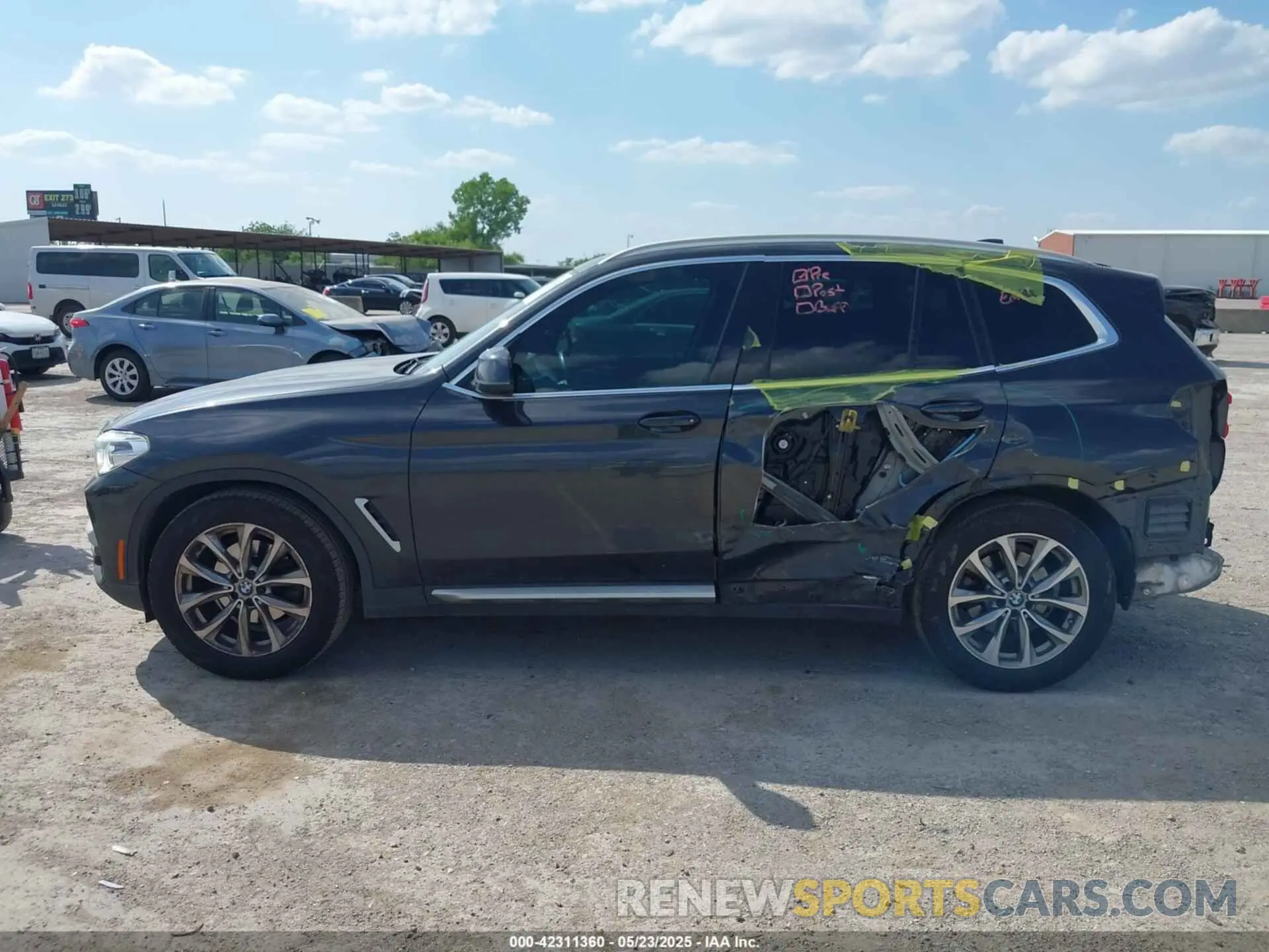15 Photograph of a damaged car 5UXTR7C55KLE93583 BMW X3 2019