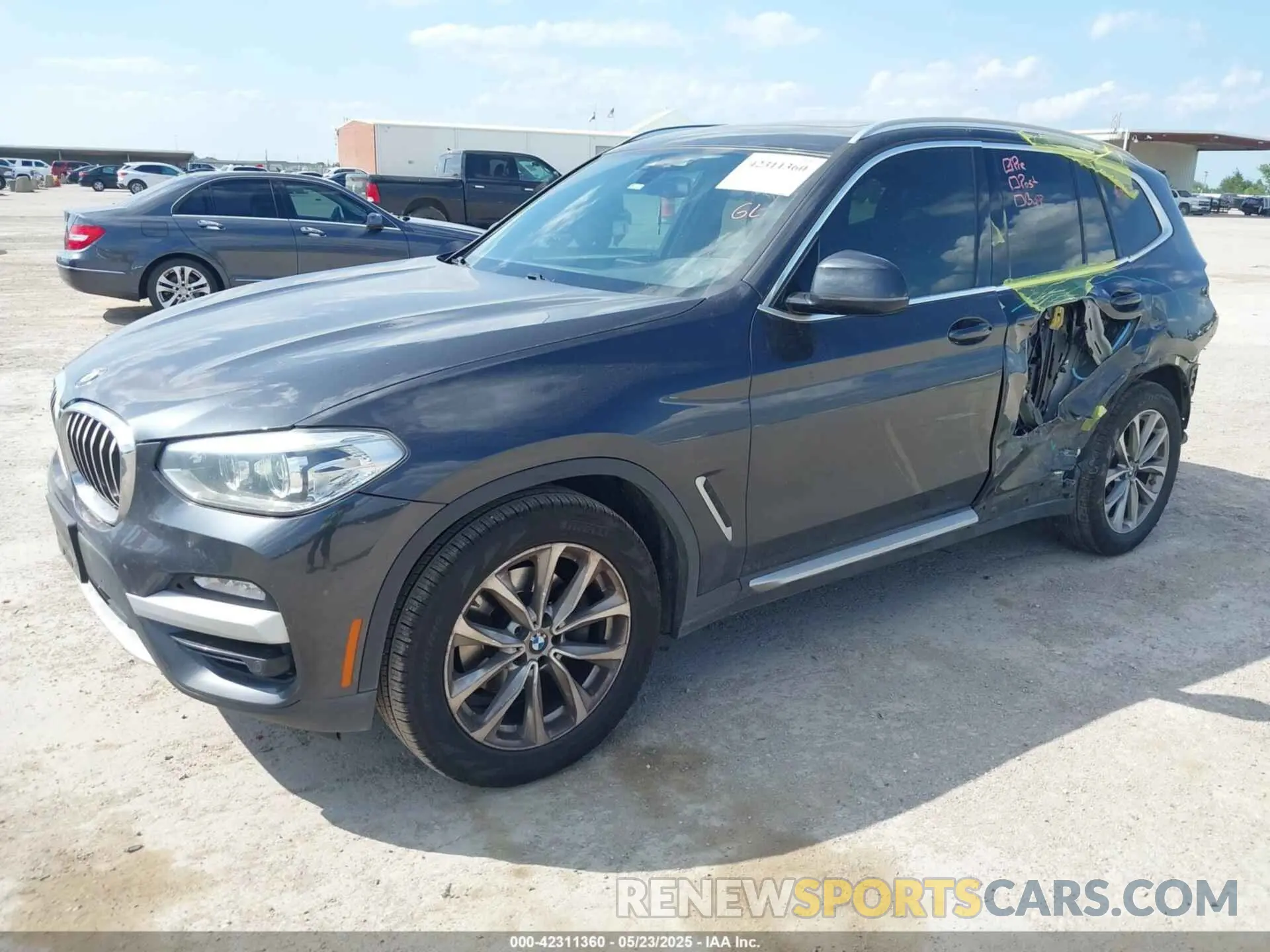 2 Photograph of a damaged car 5UXTR7C55KLE93583 BMW X3 2019