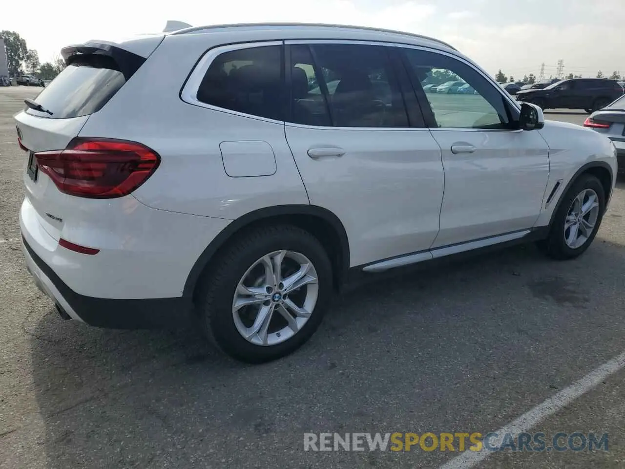 3 Photograph of a damaged car 5UXTR7C55KLE93812 BMW X3 2019