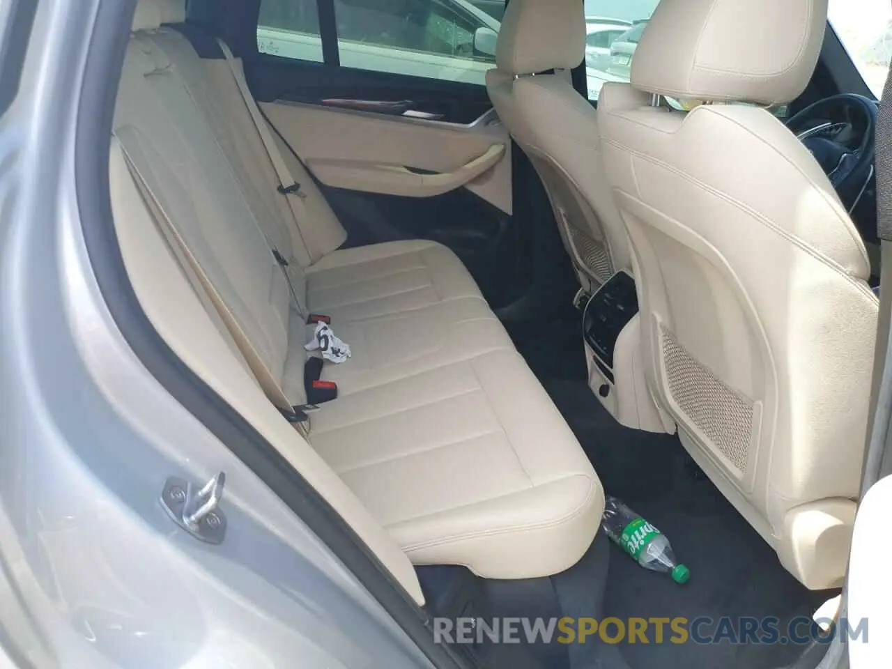 11 Photograph of a damaged car 5UXTR7C55KLF30387 BMW X3 2019