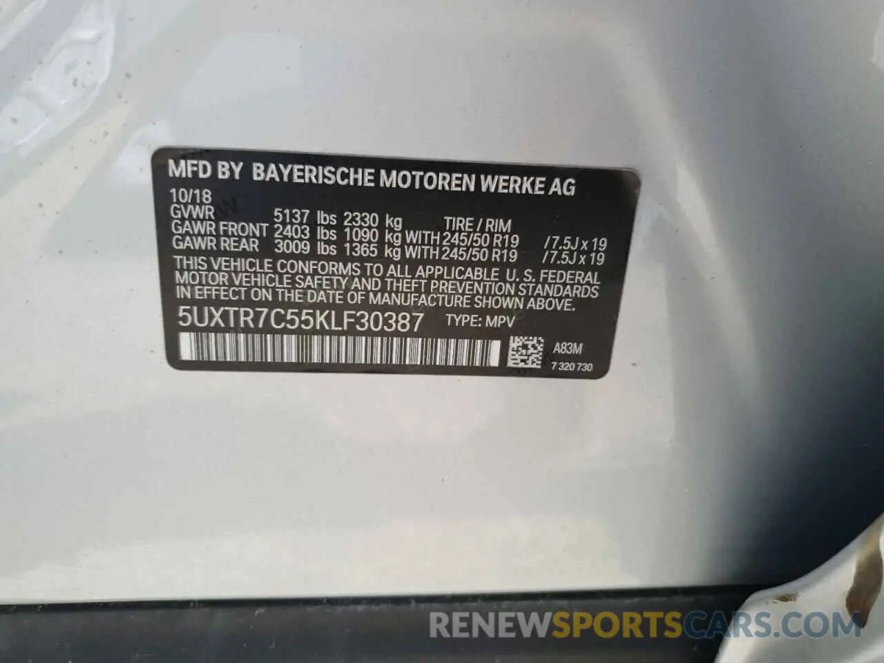 13 Photograph of a damaged car 5UXTR7C55KLF30387 BMW X3 2019