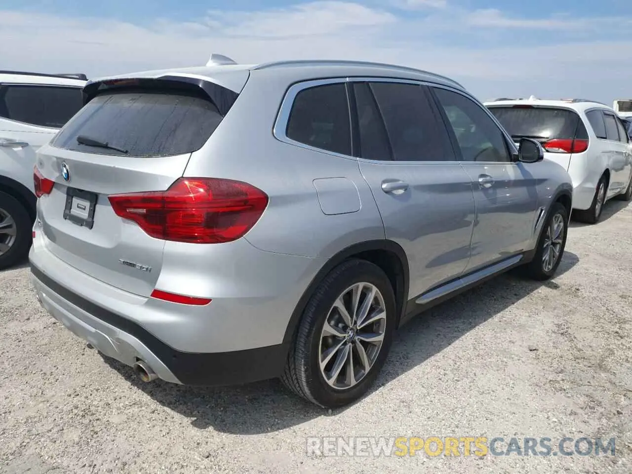 3 Photograph of a damaged car 5UXTR7C55KLF30387 BMW X3 2019