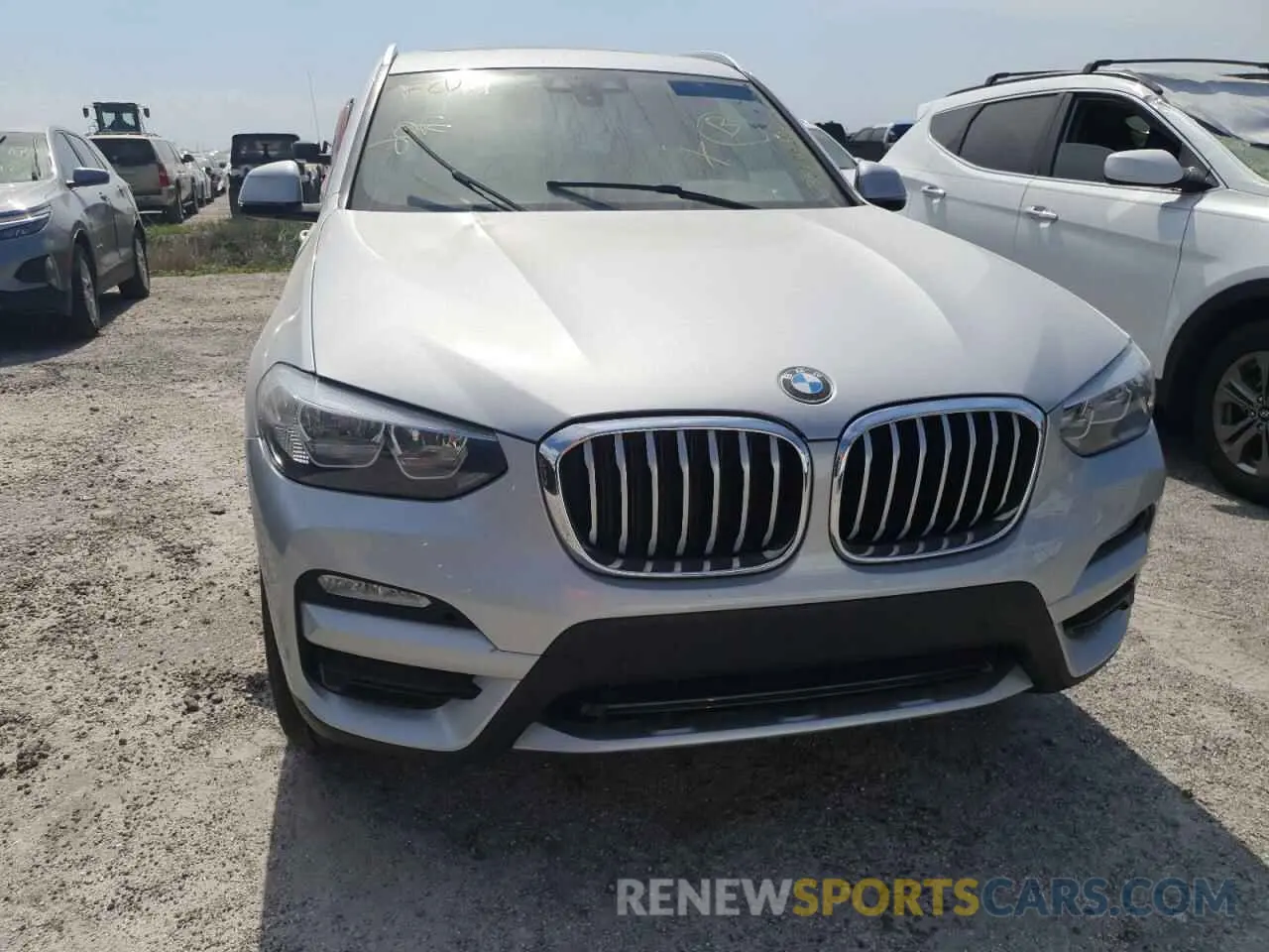 5 Photograph of a damaged car 5UXTR7C55KLF30387 BMW X3 2019