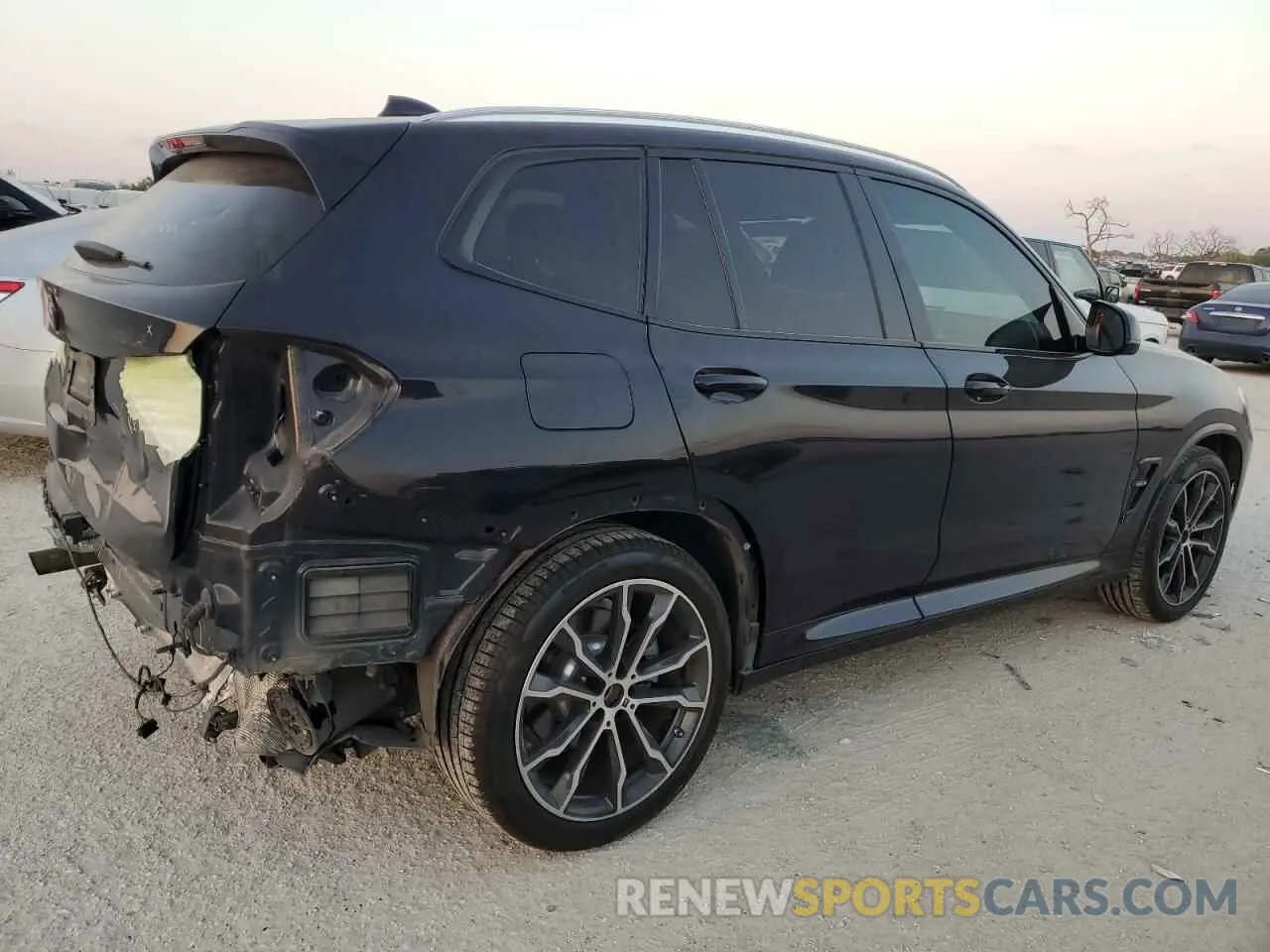 3 Photograph of a damaged car 5UXTR7C55KLF34553 BMW X3 2019