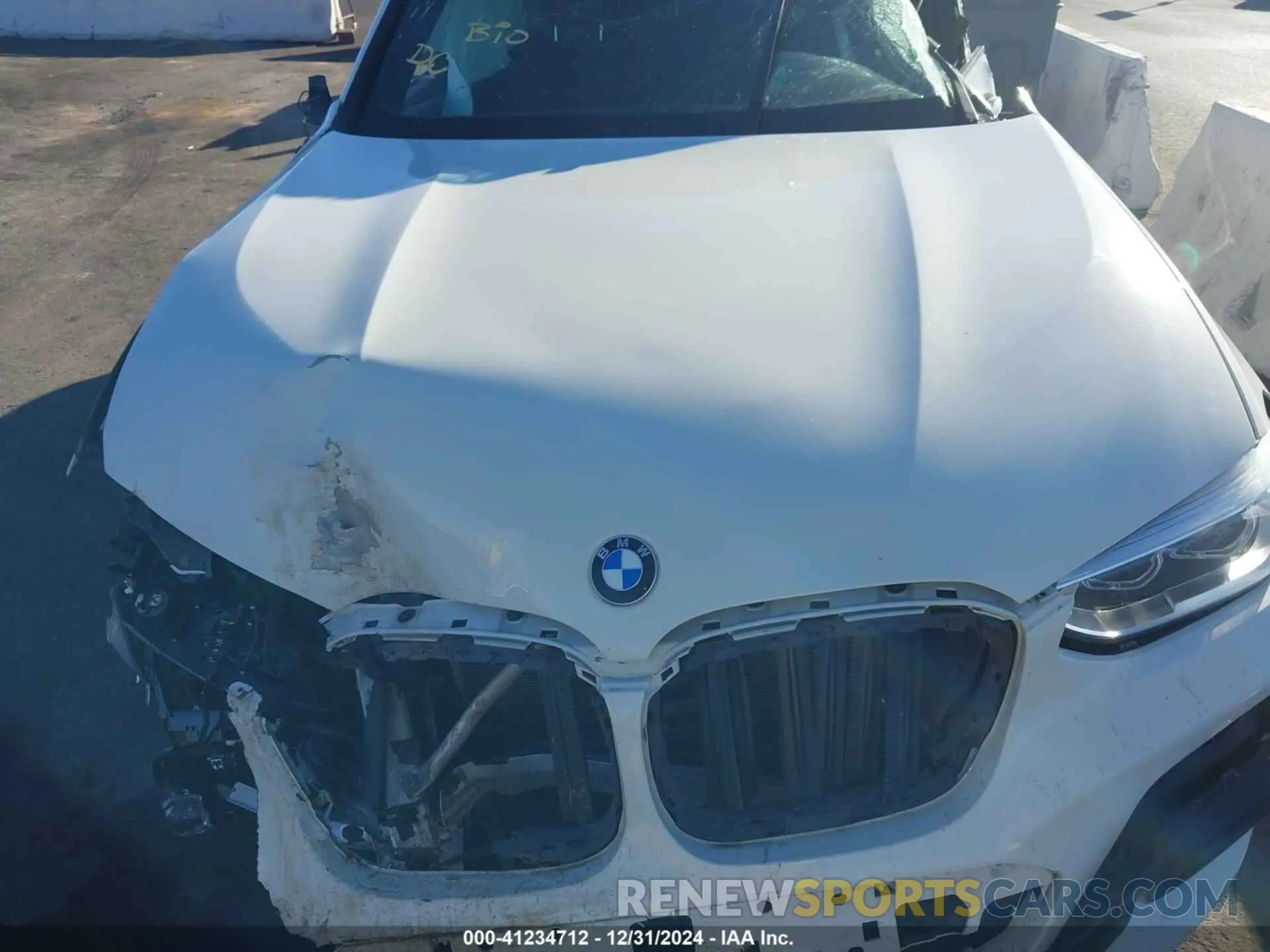 10 Photograph of a damaged car 5UXTR7C55KLF36884 BMW X3 2019