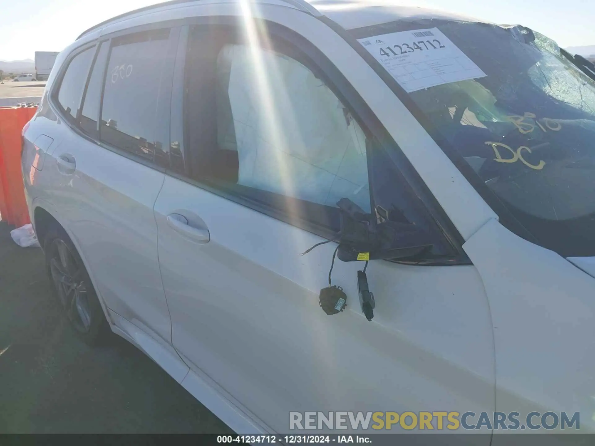12 Photograph of a damaged car 5UXTR7C55KLF36884 BMW X3 2019