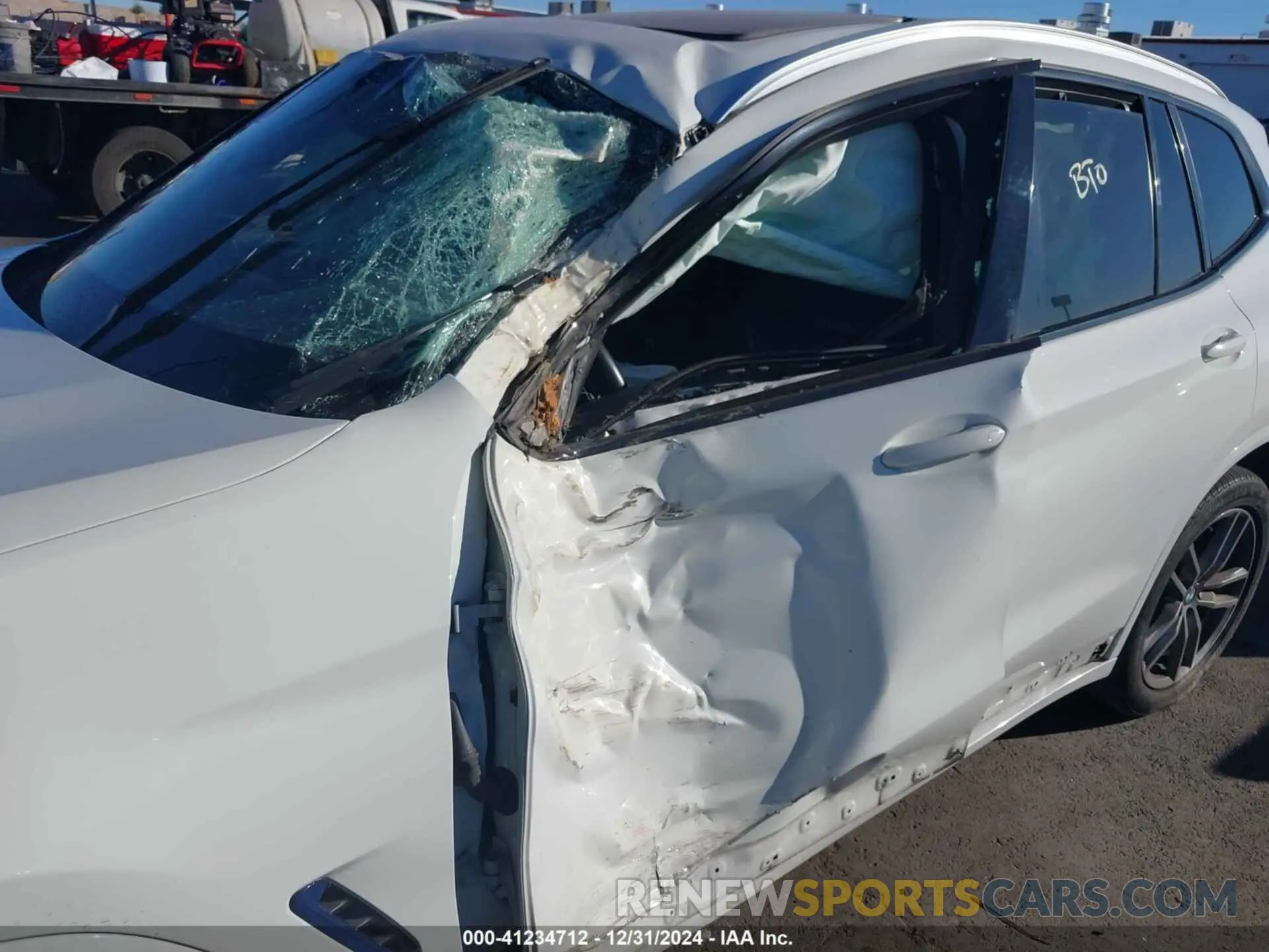 6 Photograph of a damaged car 5UXTR7C55KLF36884 BMW X3 2019