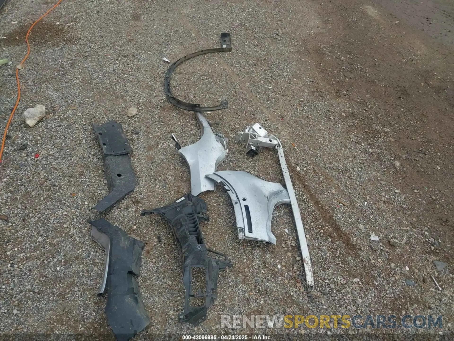 12 Photograph of a damaged car 5UXTR7C55KLR47196 BMW X3 2019