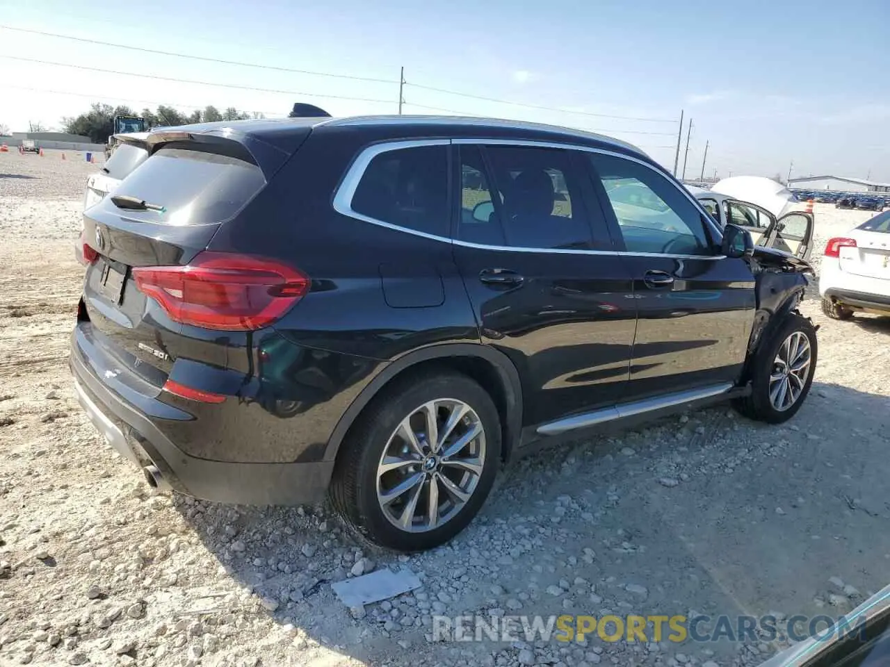 3 Photograph of a damaged car 5UXTR7C55KLR50051 BMW X3 2019