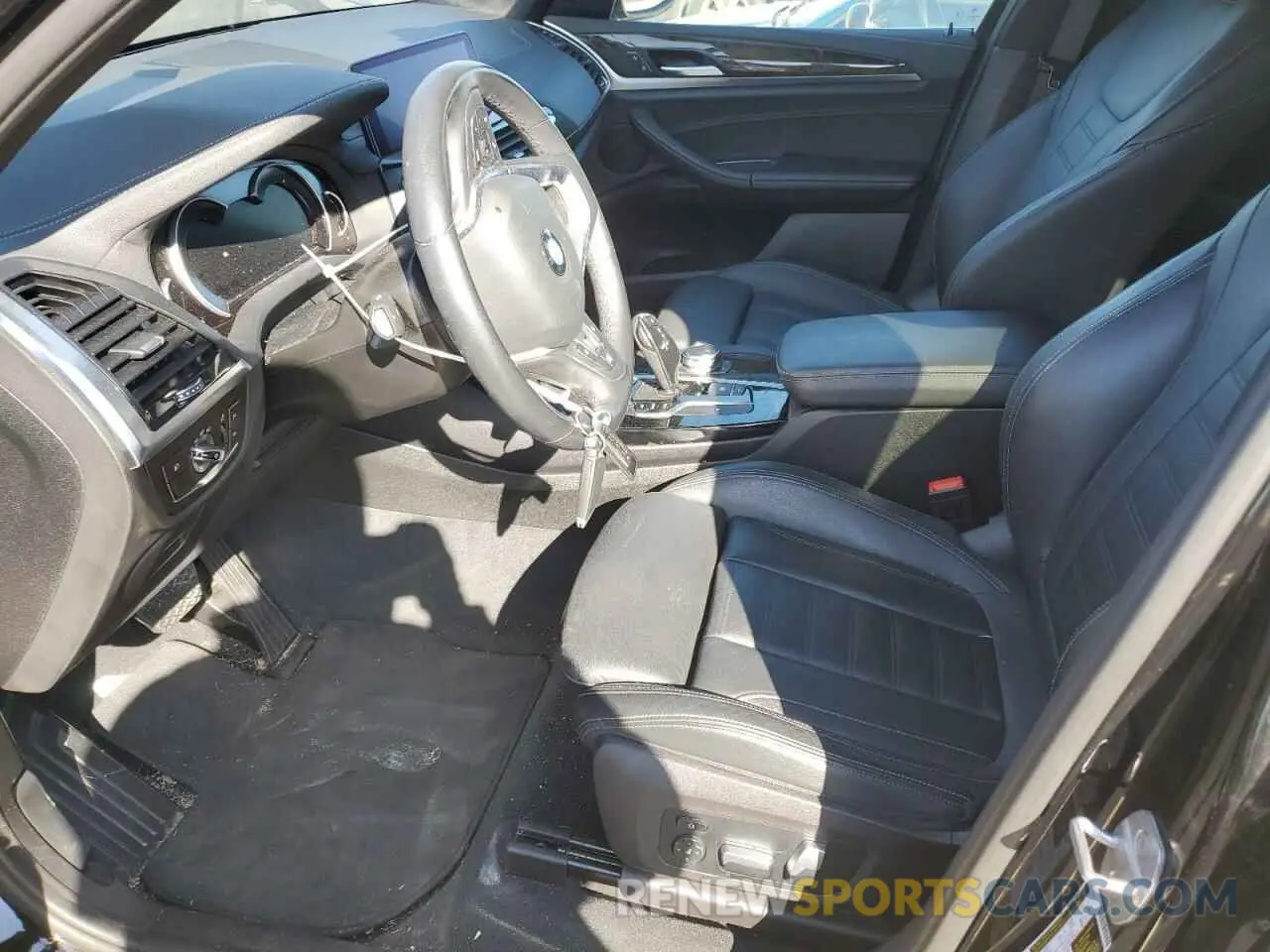7 Photograph of a damaged car 5UXTR7C55KLR50051 BMW X3 2019