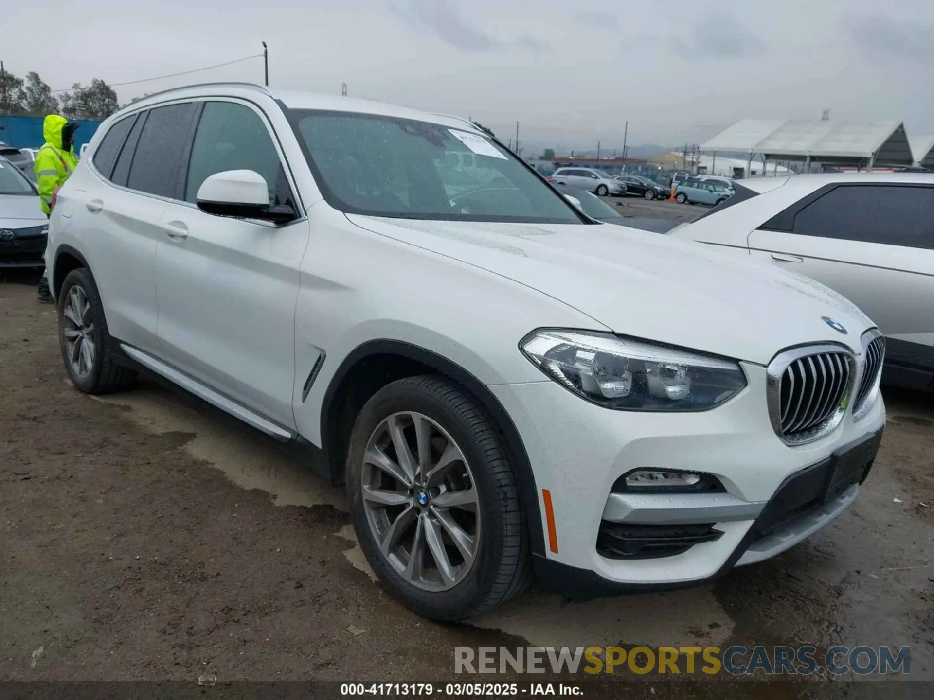 1 Photograph of a damaged car 5UXTR7C55KLR52589 BMW X3 2019