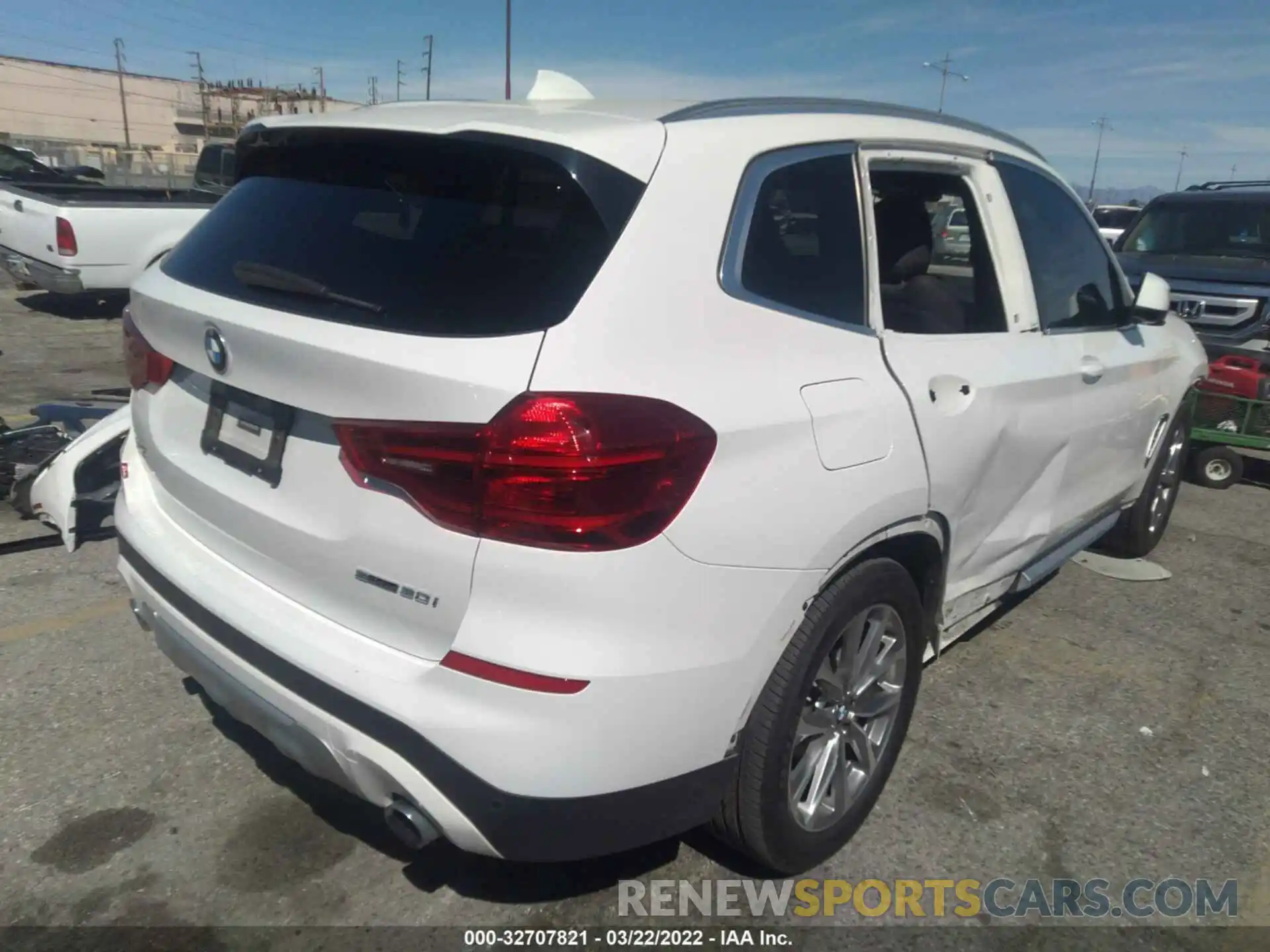 4 Photograph of a damaged car 5UXTR7C56KLA48611 BMW X3 2019