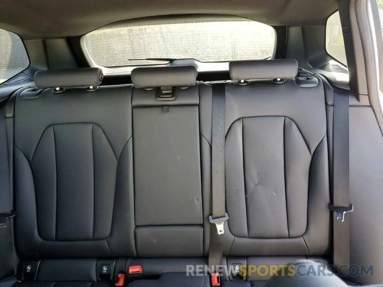 10 Photograph of a damaged car 5UXTR7C56KLE96167 BMW X3 2019