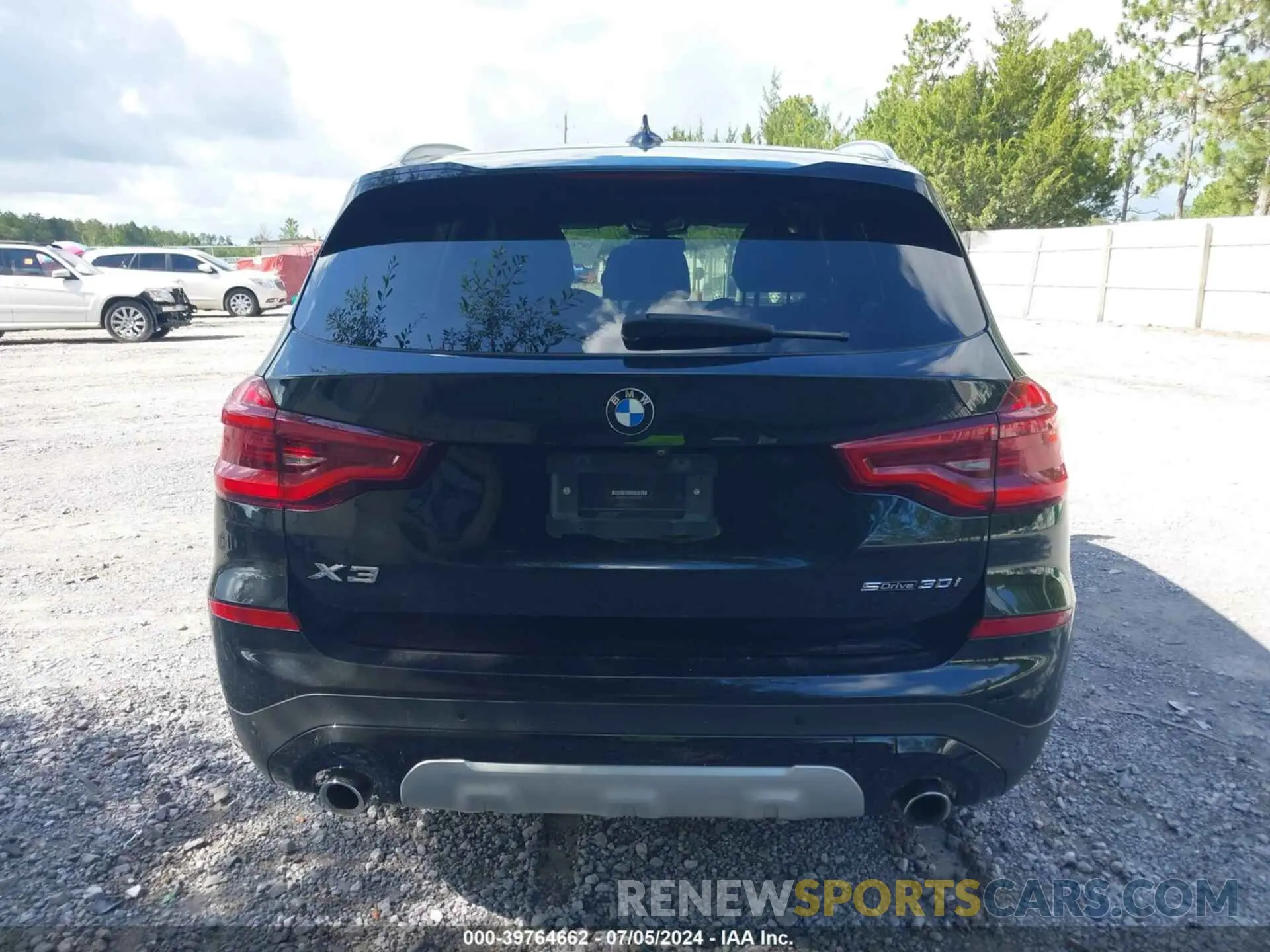 15 Photograph of a damaged car 5UXTR7C56KLF23433 BMW X3 2019