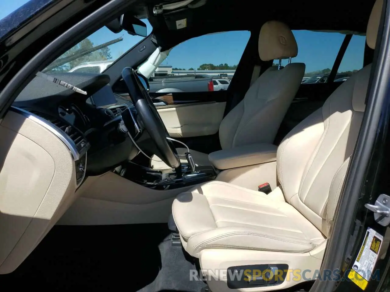 7 Photograph of a damaged car 5UXTR7C56KLF28387 BMW X3 2019