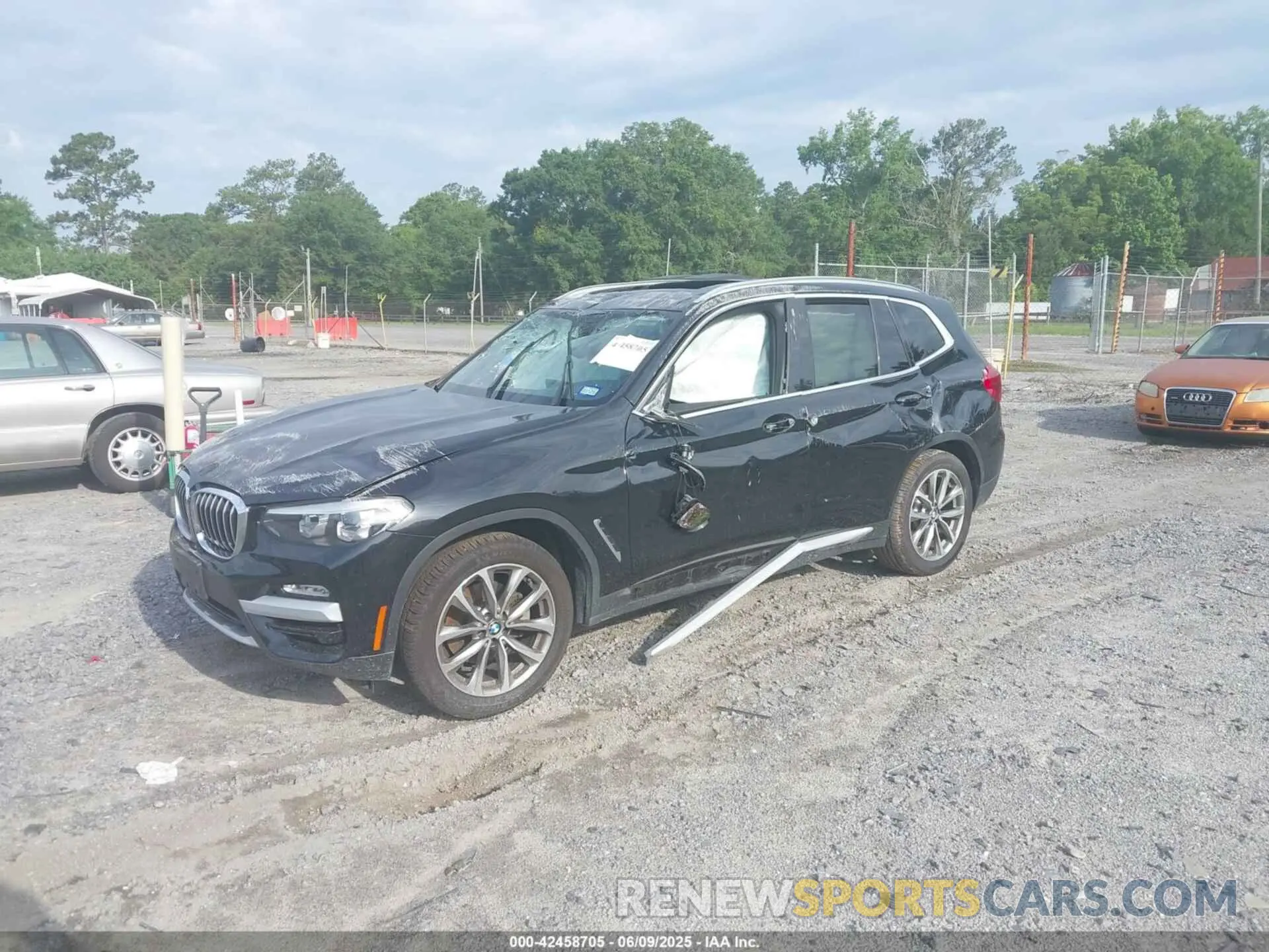 2 Photograph of a damaged car 5UXTR7C56KLF37364 BMW X3 2019