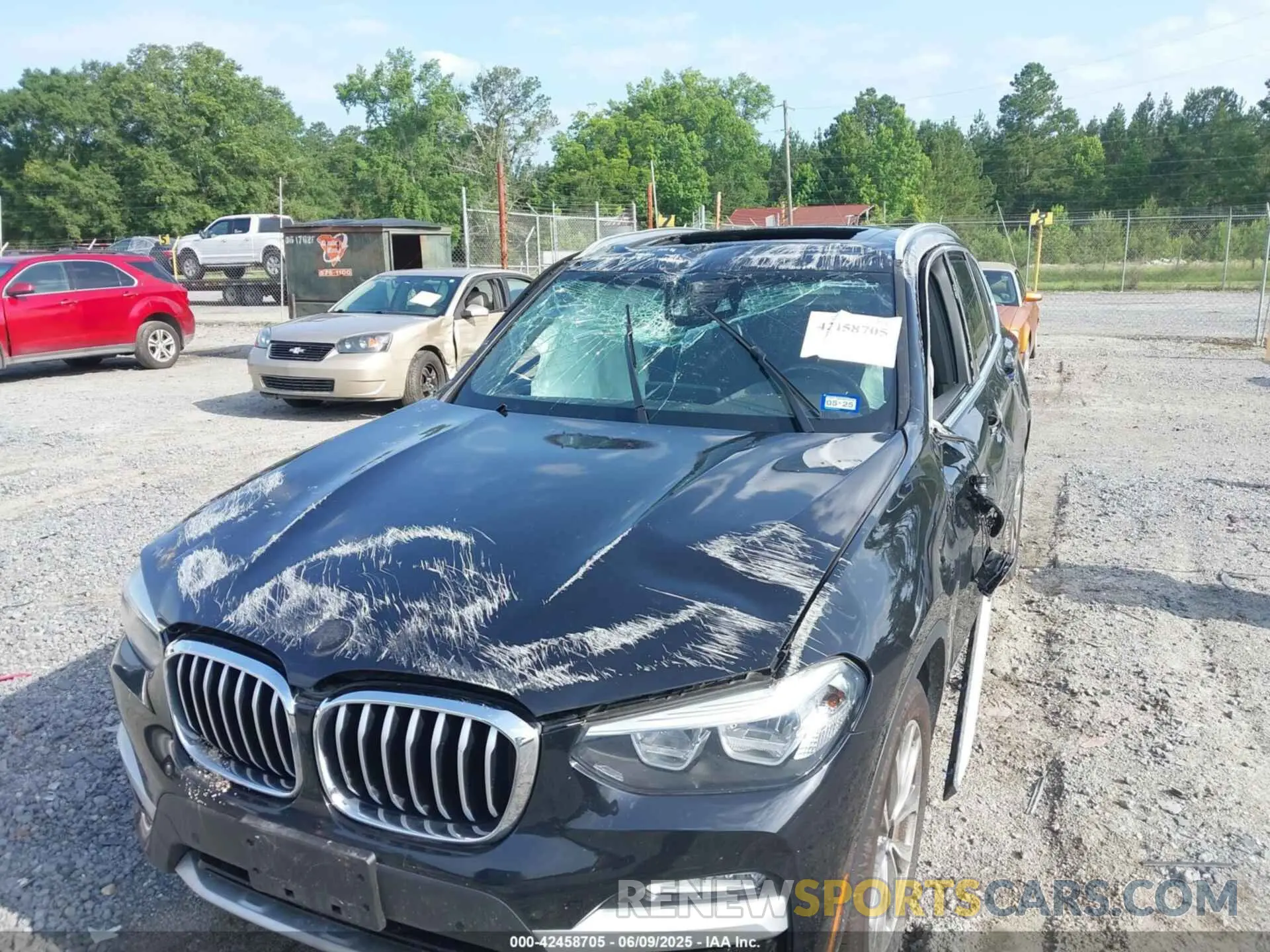6 Photograph of a damaged car 5UXTR7C56KLF37364 BMW X3 2019
