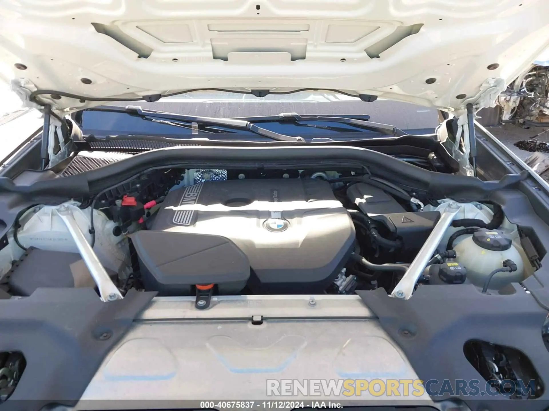 10 Photograph of a damaged car 5UXTR7C56KLR43805 BMW X3 2019