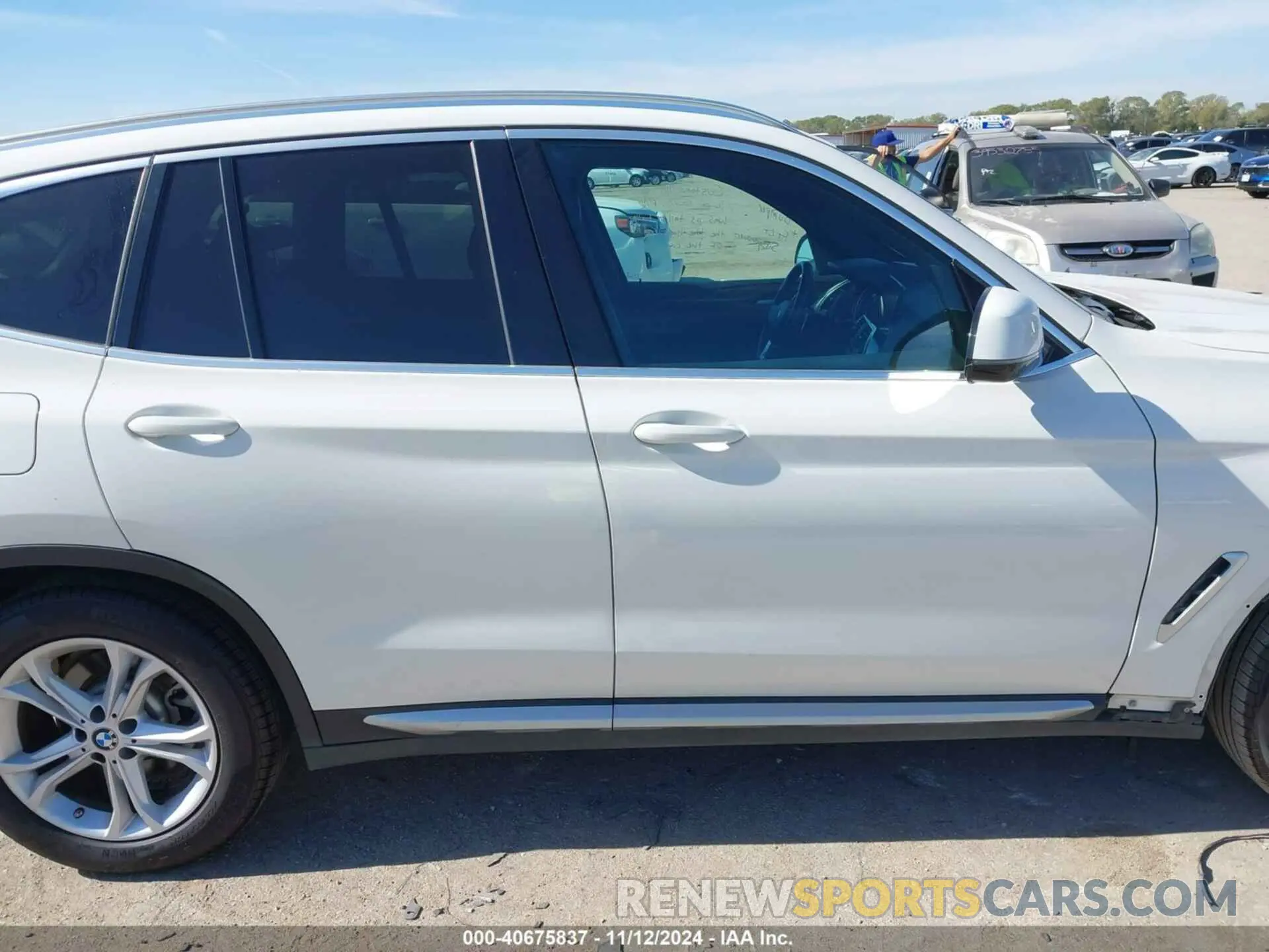 13 Photograph of a damaged car 5UXTR7C56KLR43805 BMW X3 2019