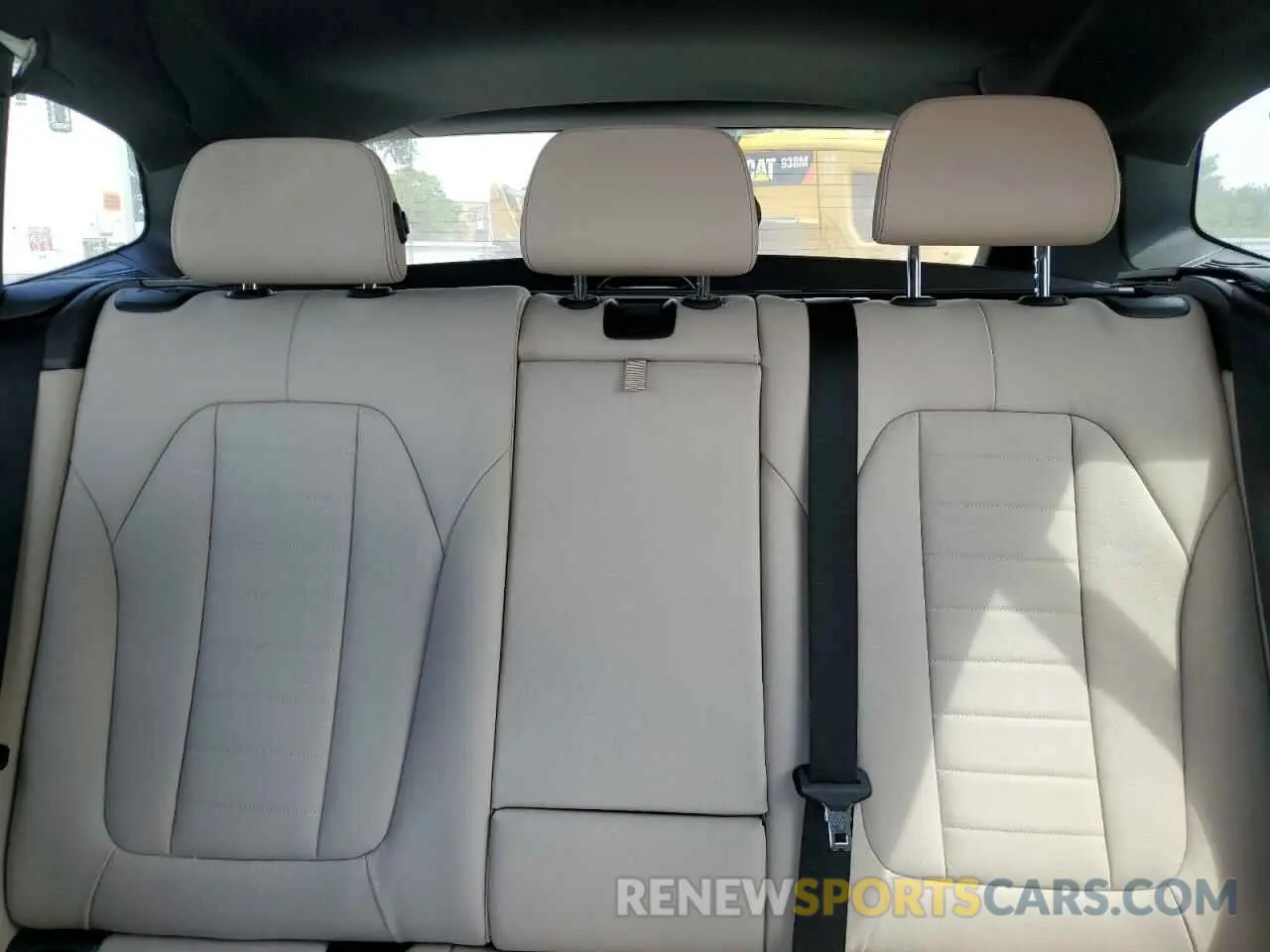 10 Photograph of a damaged car 5UXTR7C56KLR53038 BMW X3 2019