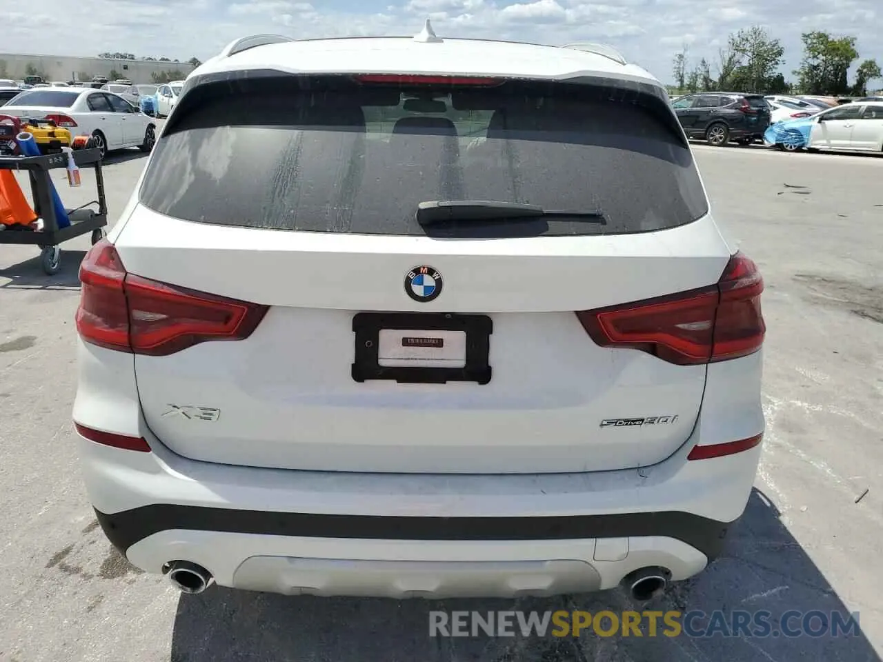 6 Photograph of a damaged car 5UXTR7C56KLR53038 BMW X3 2019