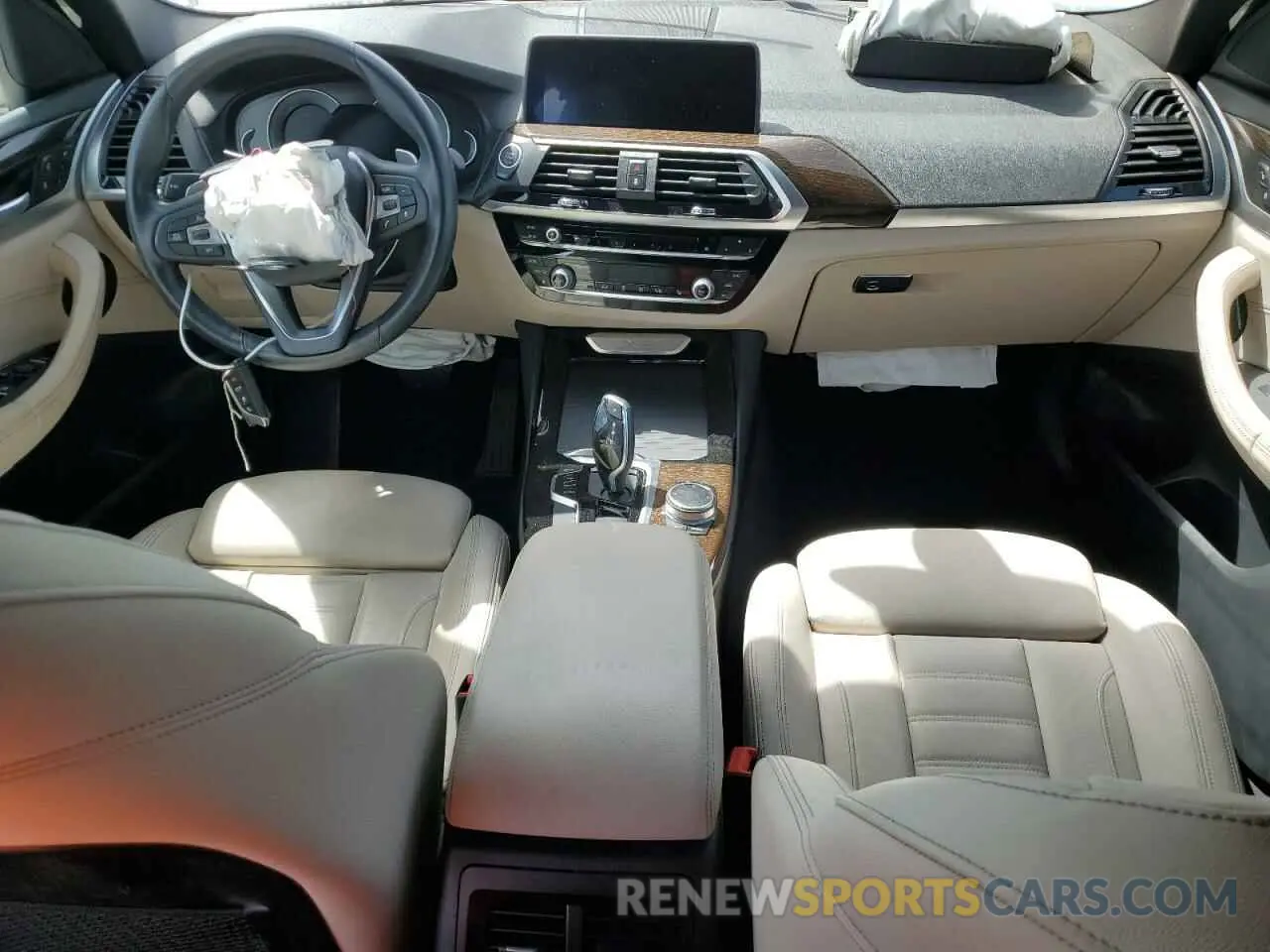 8 Photograph of a damaged car 5UXTR7C56KLR53038 BMW X3 2019