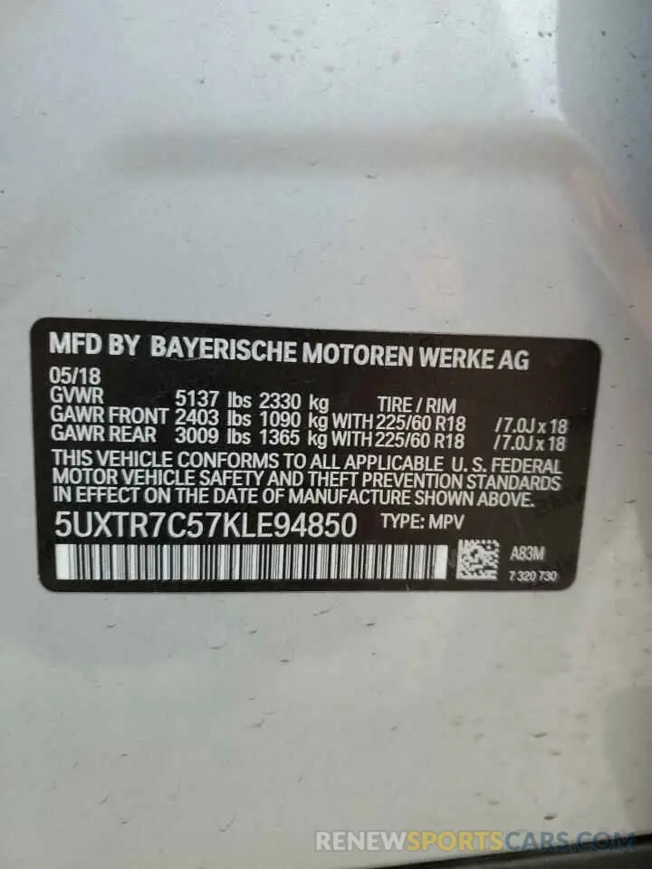 13 Photograph of a damaged car 5UXTR7C57KLE94850 BMW X3 2019