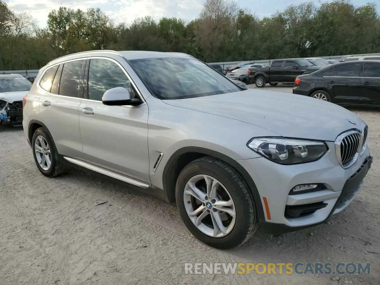 4 Photograph of a damaged car 5UXTR7C57KLE94850 BMW X3 2019
