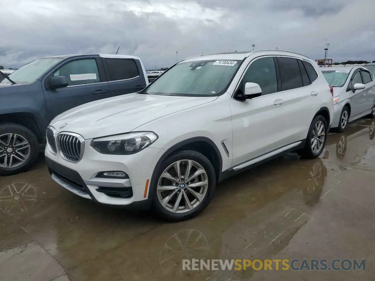 1 Photograph of a damaged car 5UXTR7C57KLE97800 BMW X3 2019