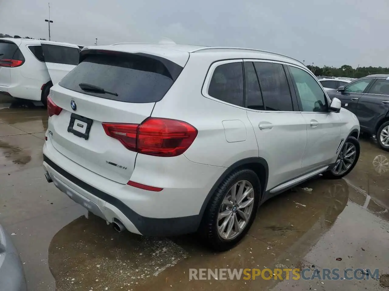 3 Photograph of a damaged car 5UXTR7C57KLE97800 BMW X3 2019